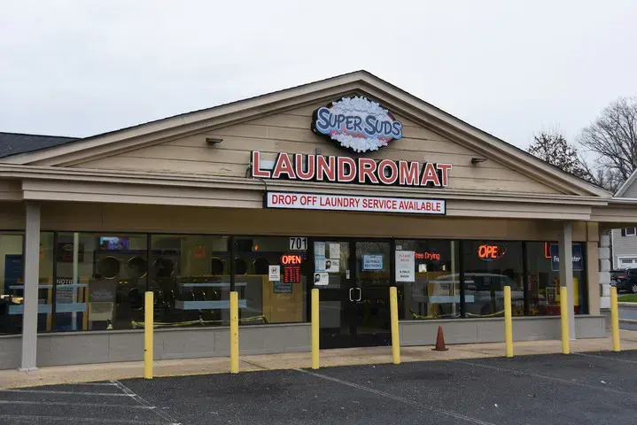 SuperSuds Laundromat thumbnail 1