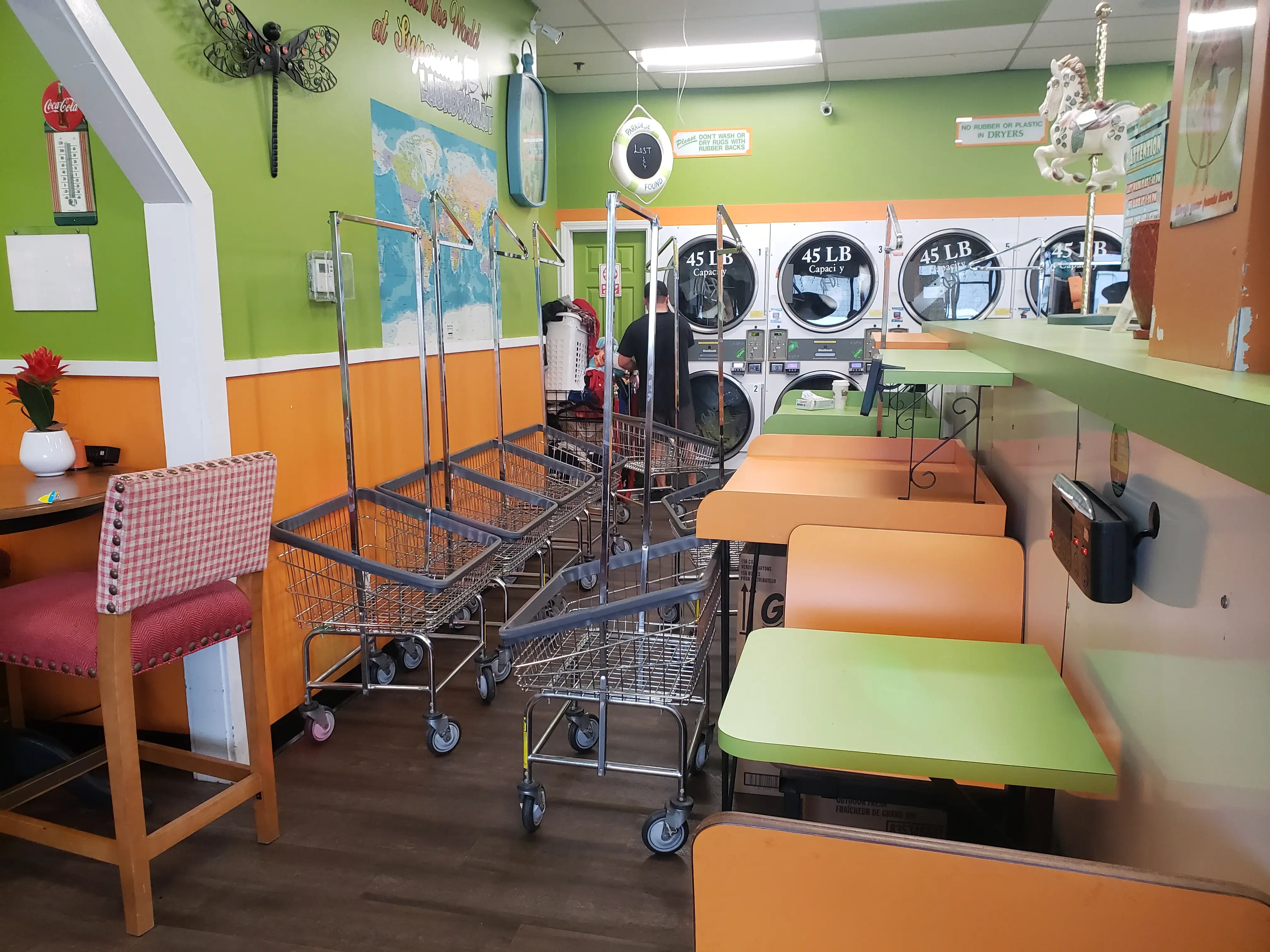 Supersuds Laundromat thumbnail 2