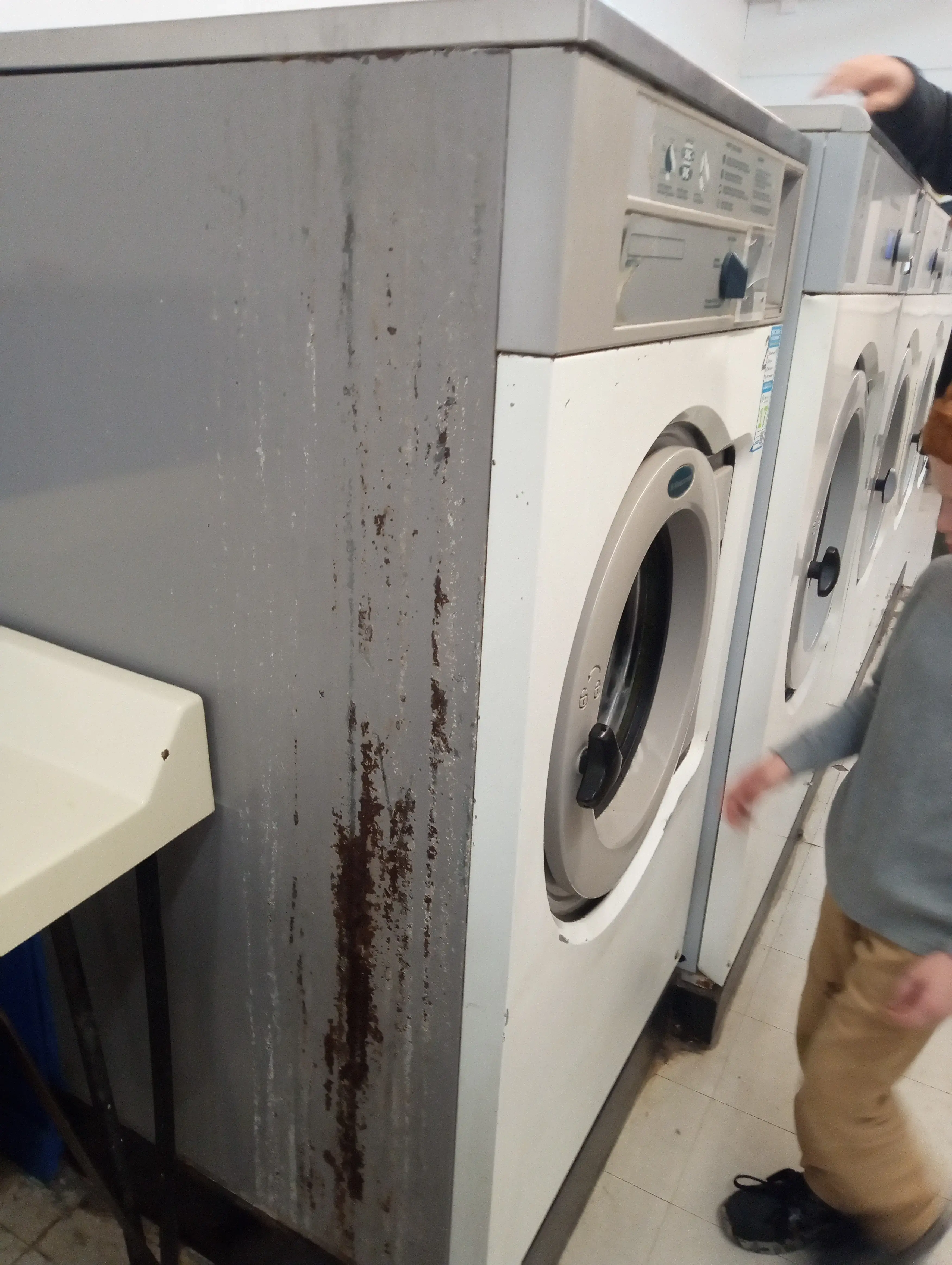 SuperSuds Laundromat thumbnail 18