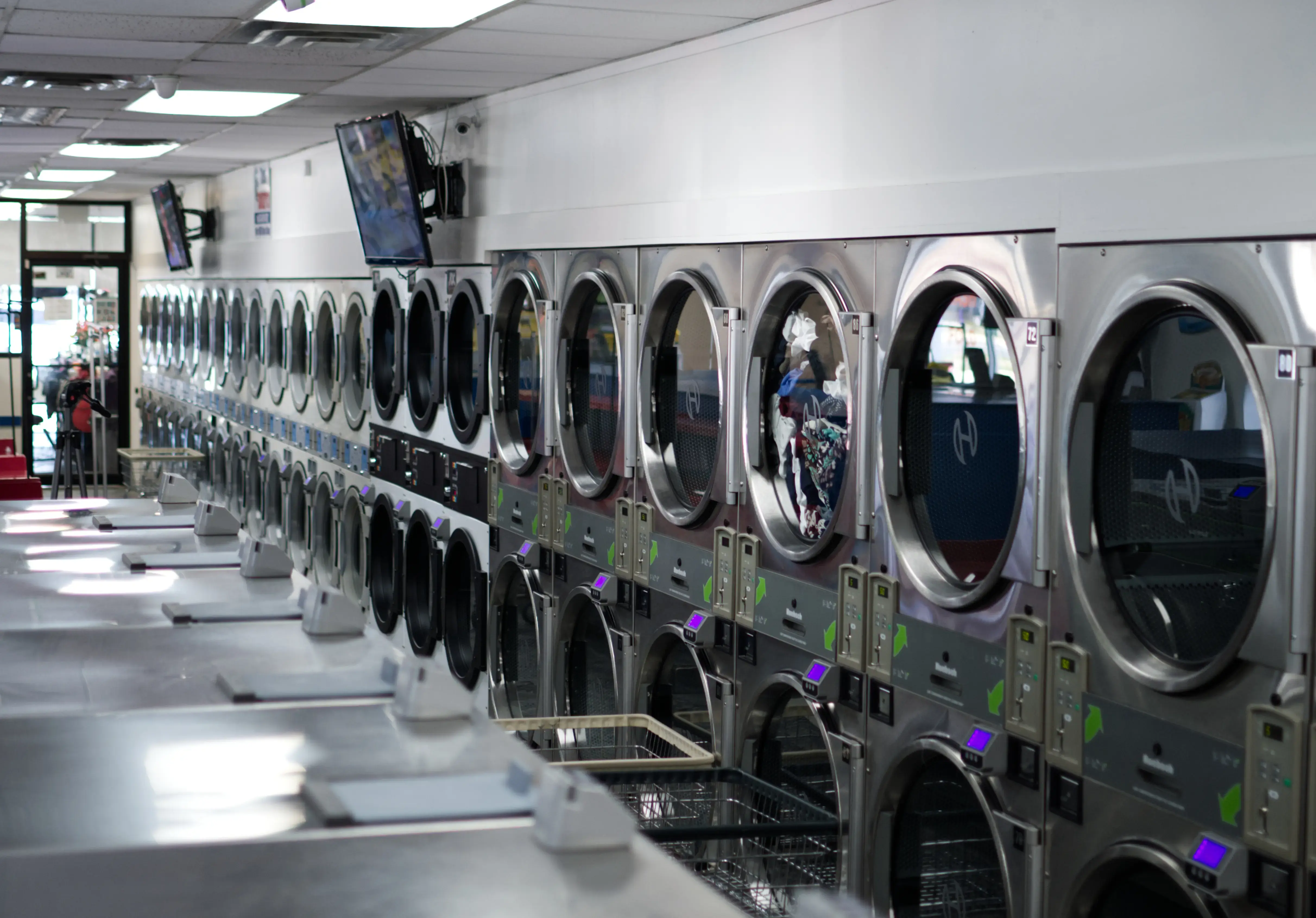 SuperSuds Laundromat thumbnail 4