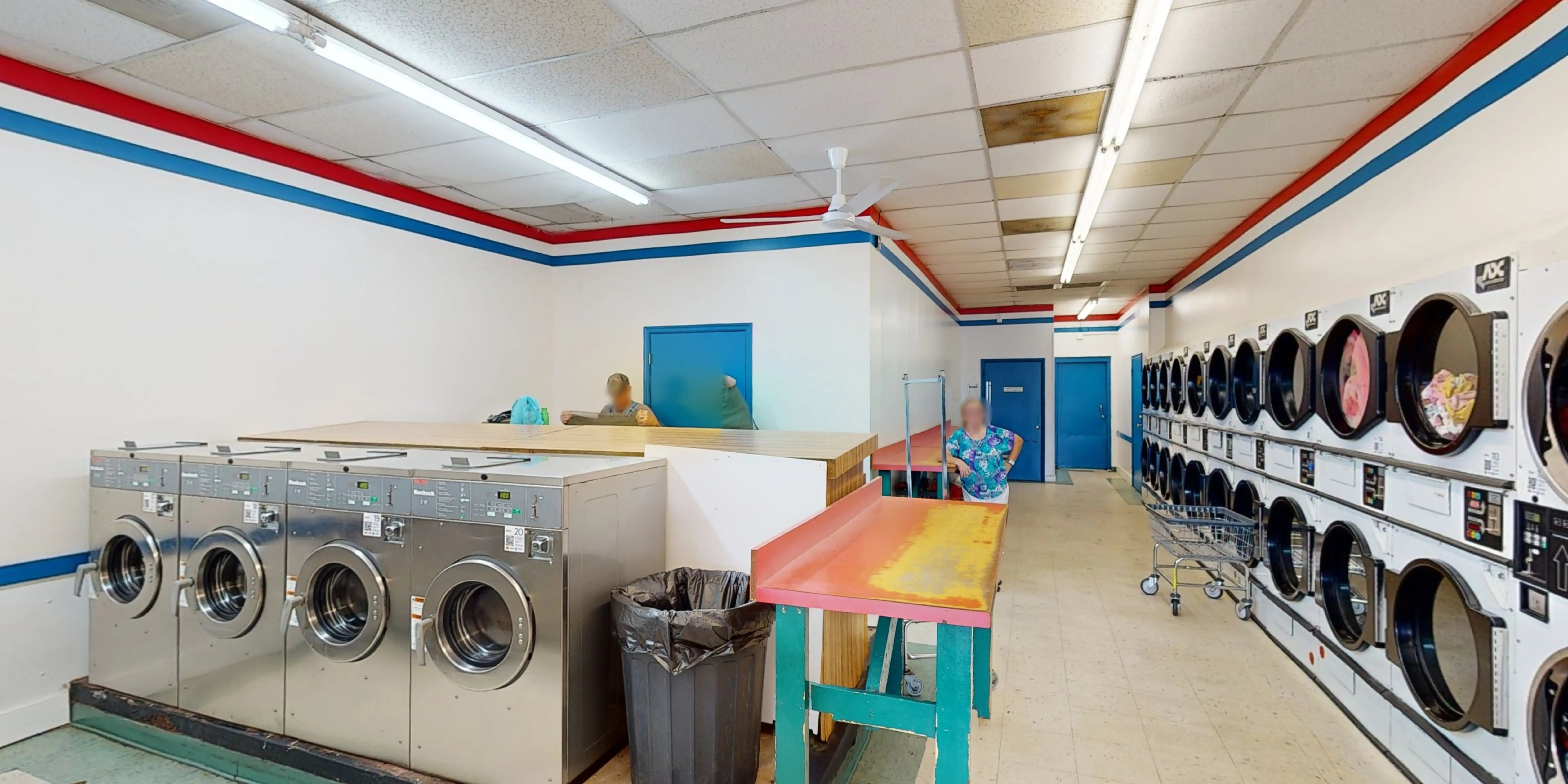 SuperSuds Laundromat thumbnail 14