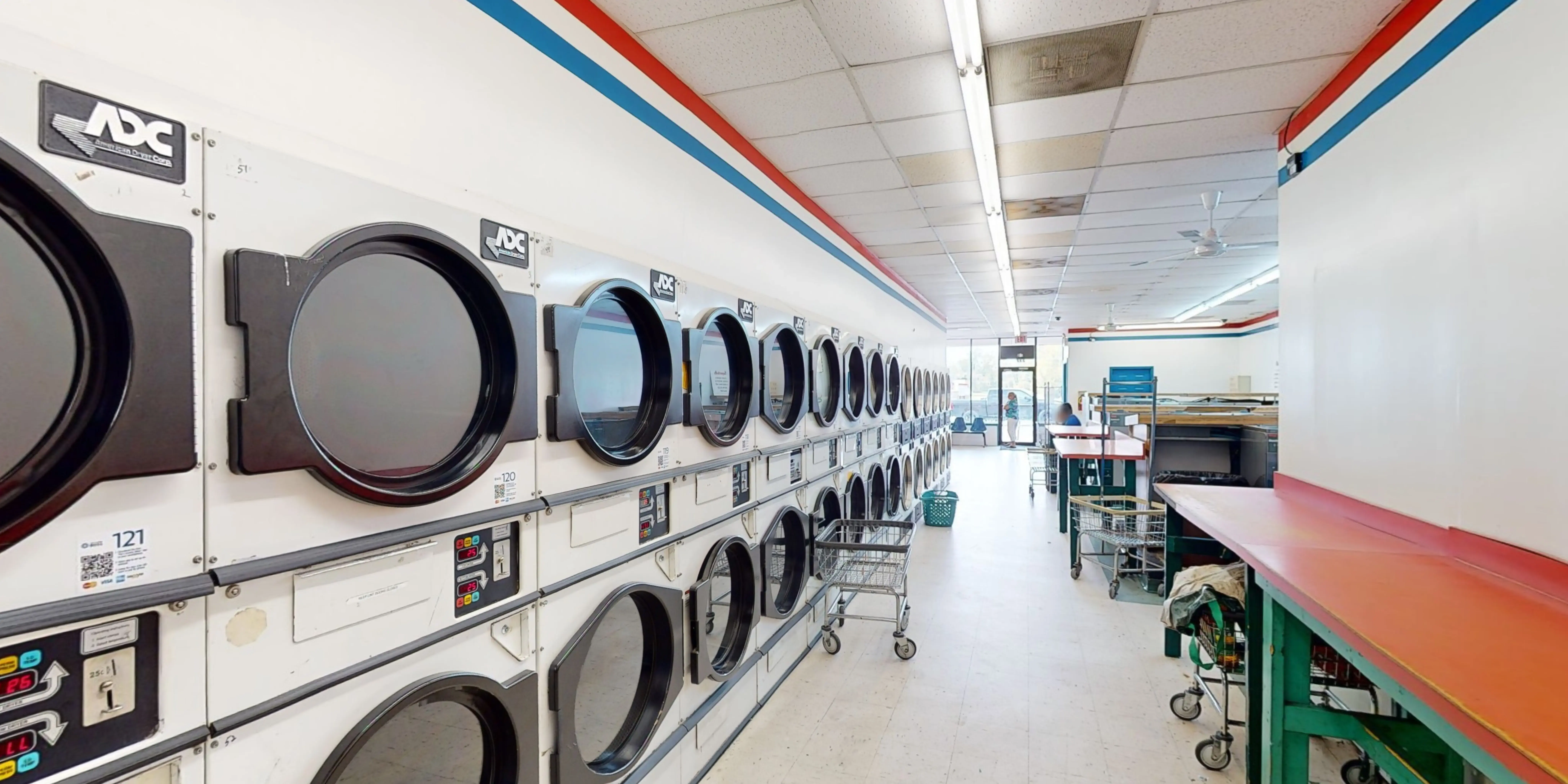 SuperSuds Laundromat thumbnail 12