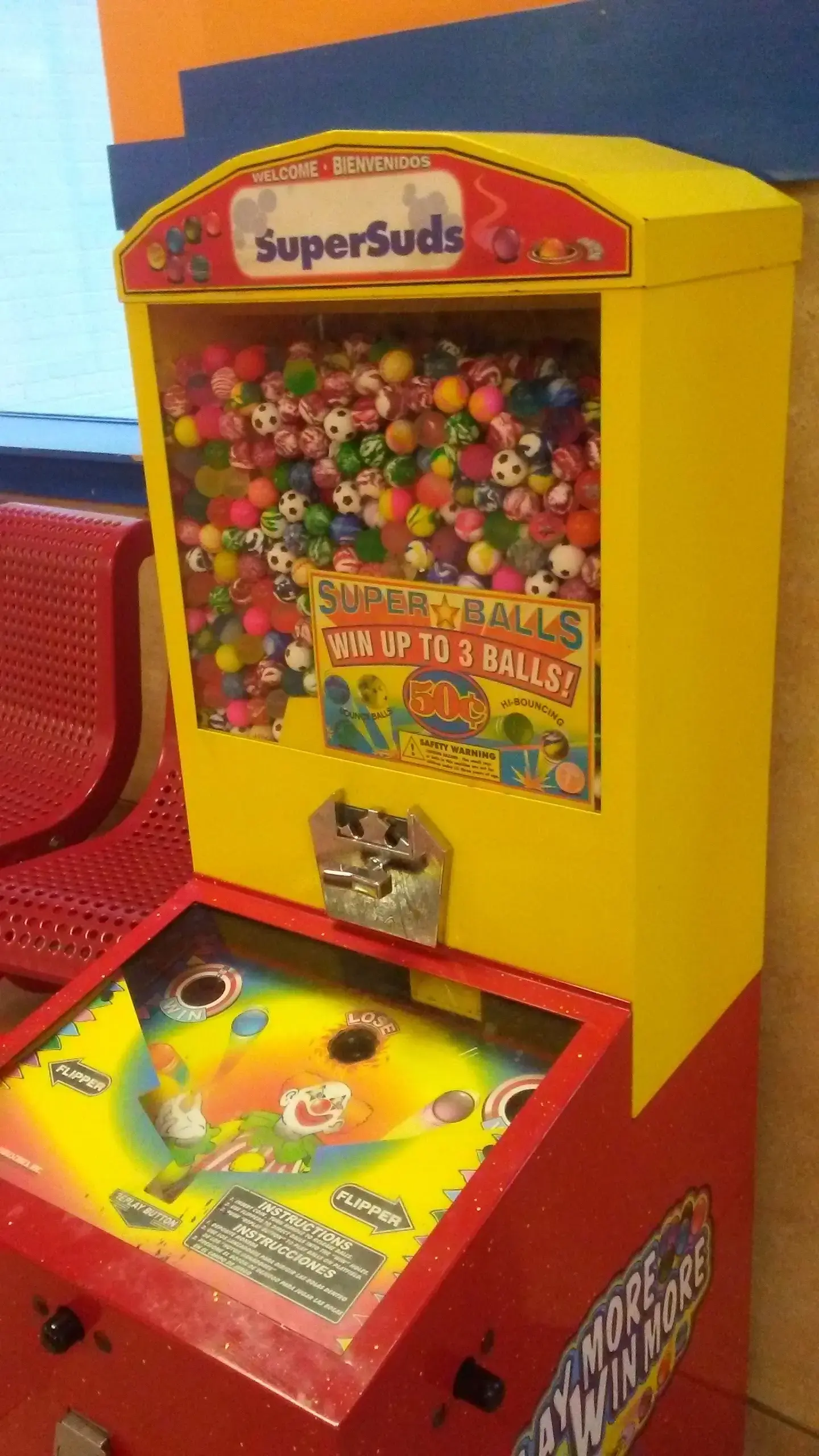 SuperSuds Laundromat - Image 15