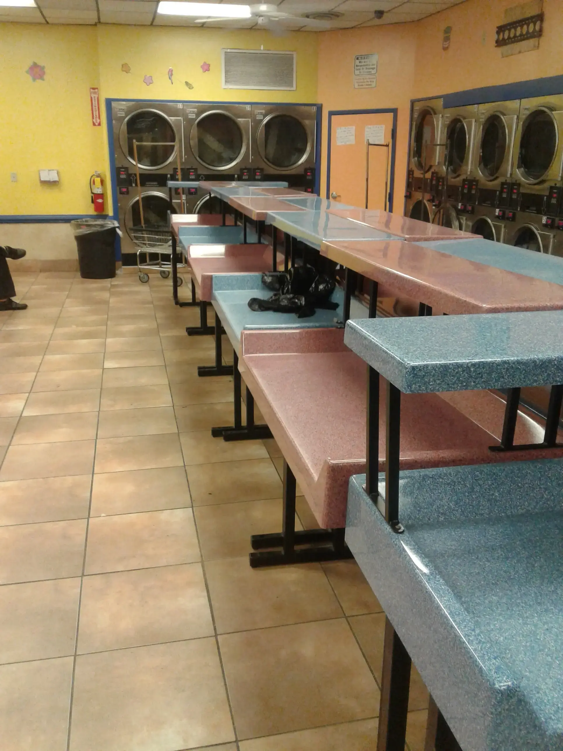 SuperSuds Laundromat thumbnail 14