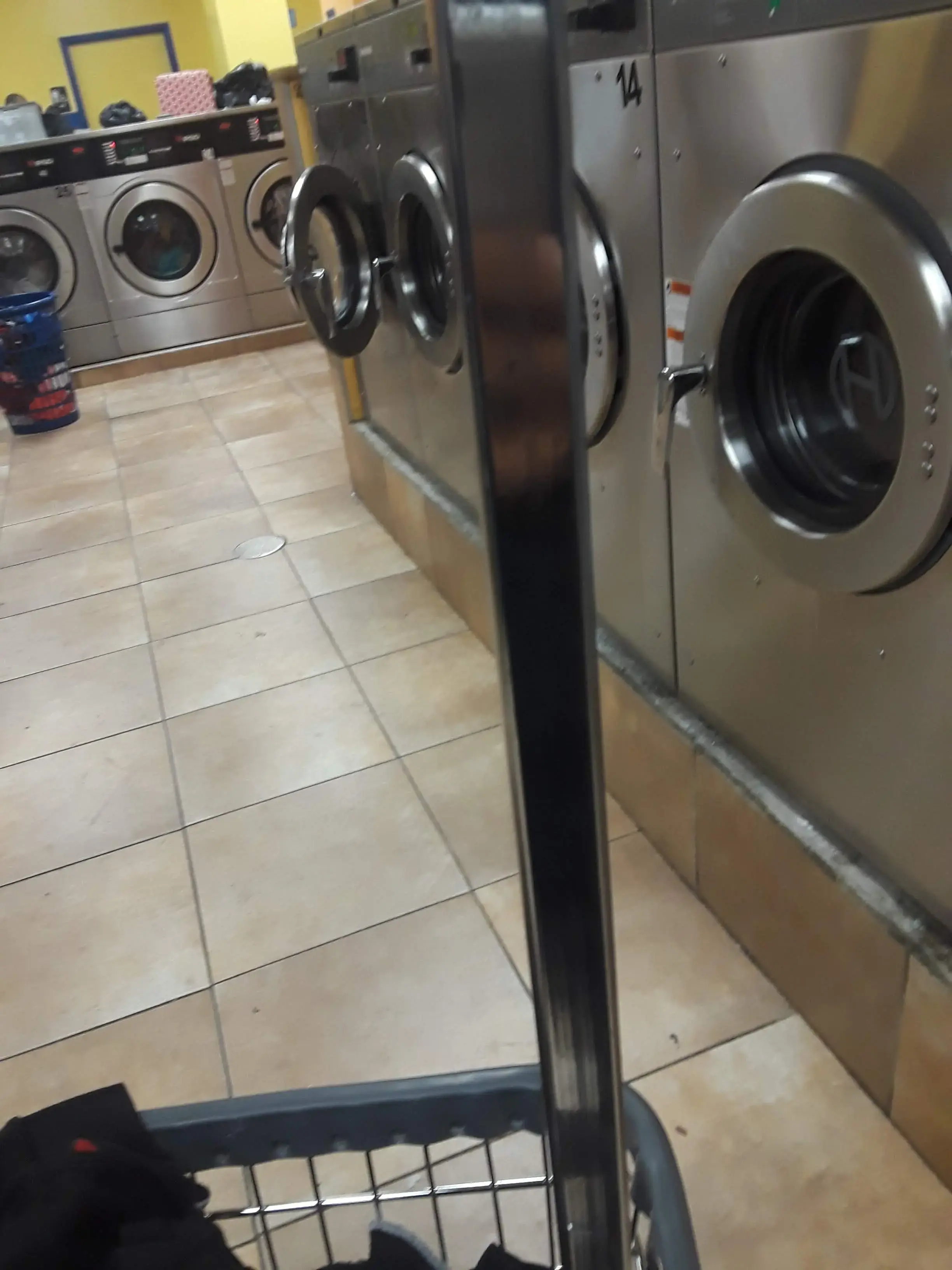 SuperSuds Laundromat thumbnail 9
