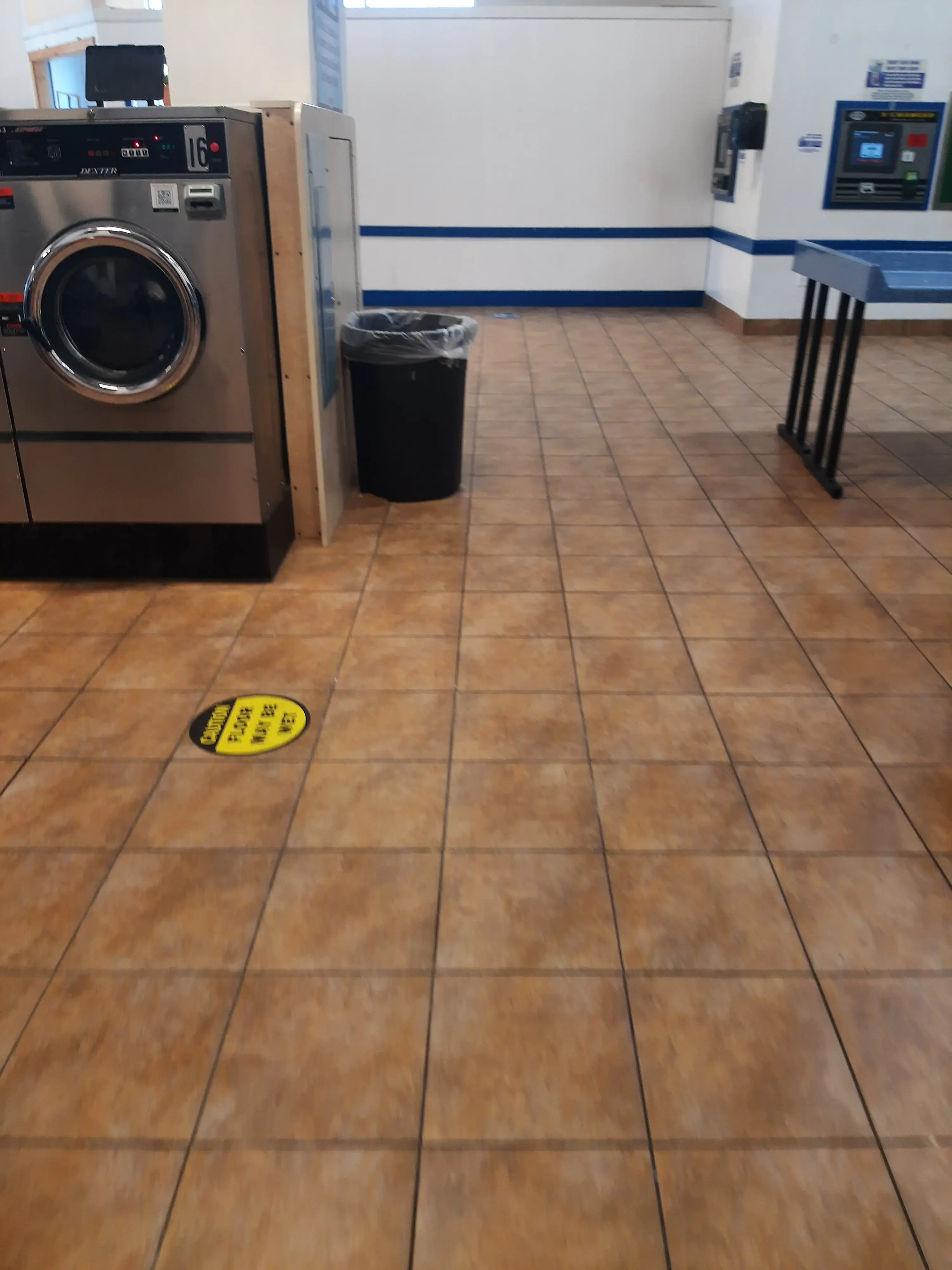 SuperSuds Laundromat thumbnail 14