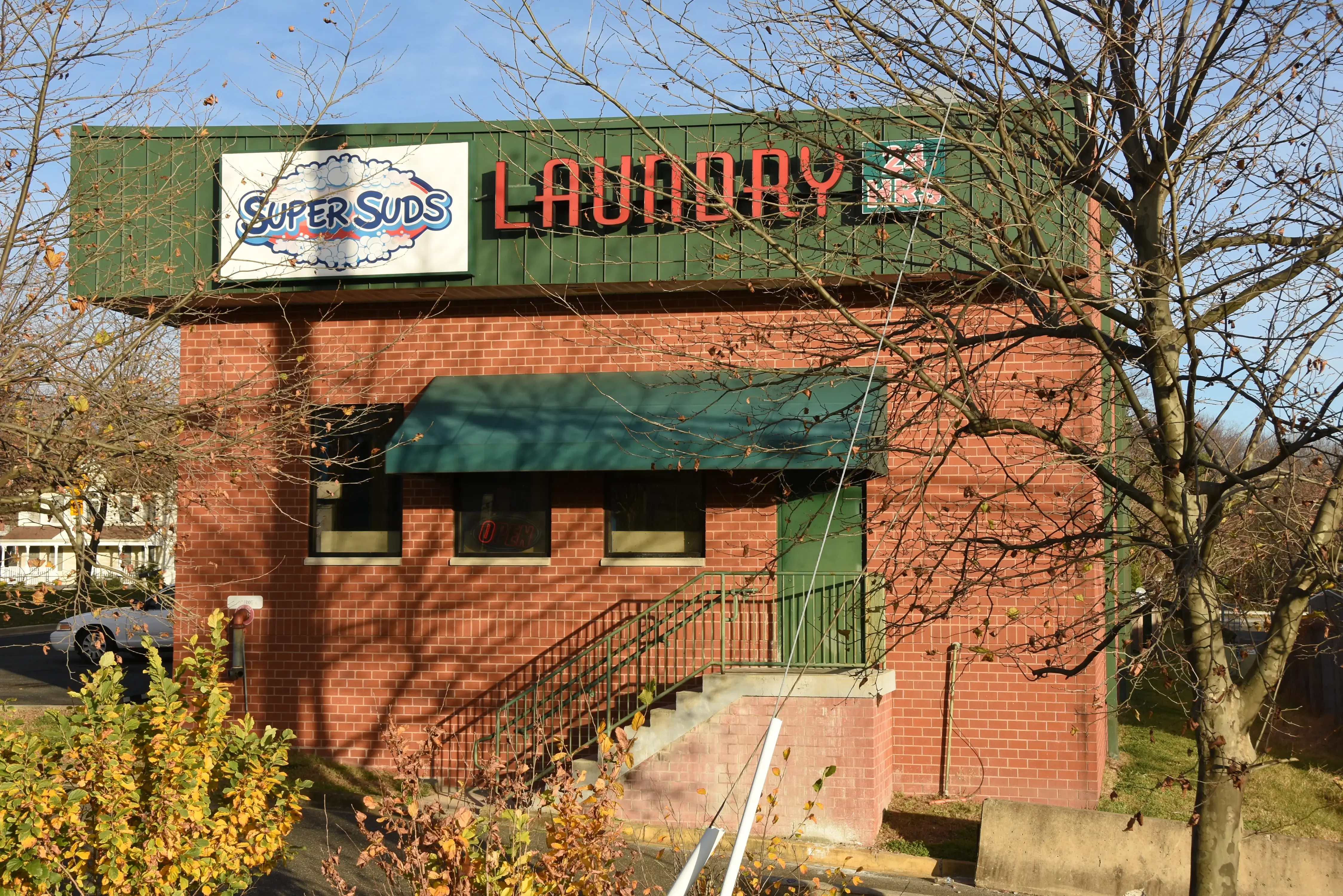 SuperSuds Laundromat thumbnail 9