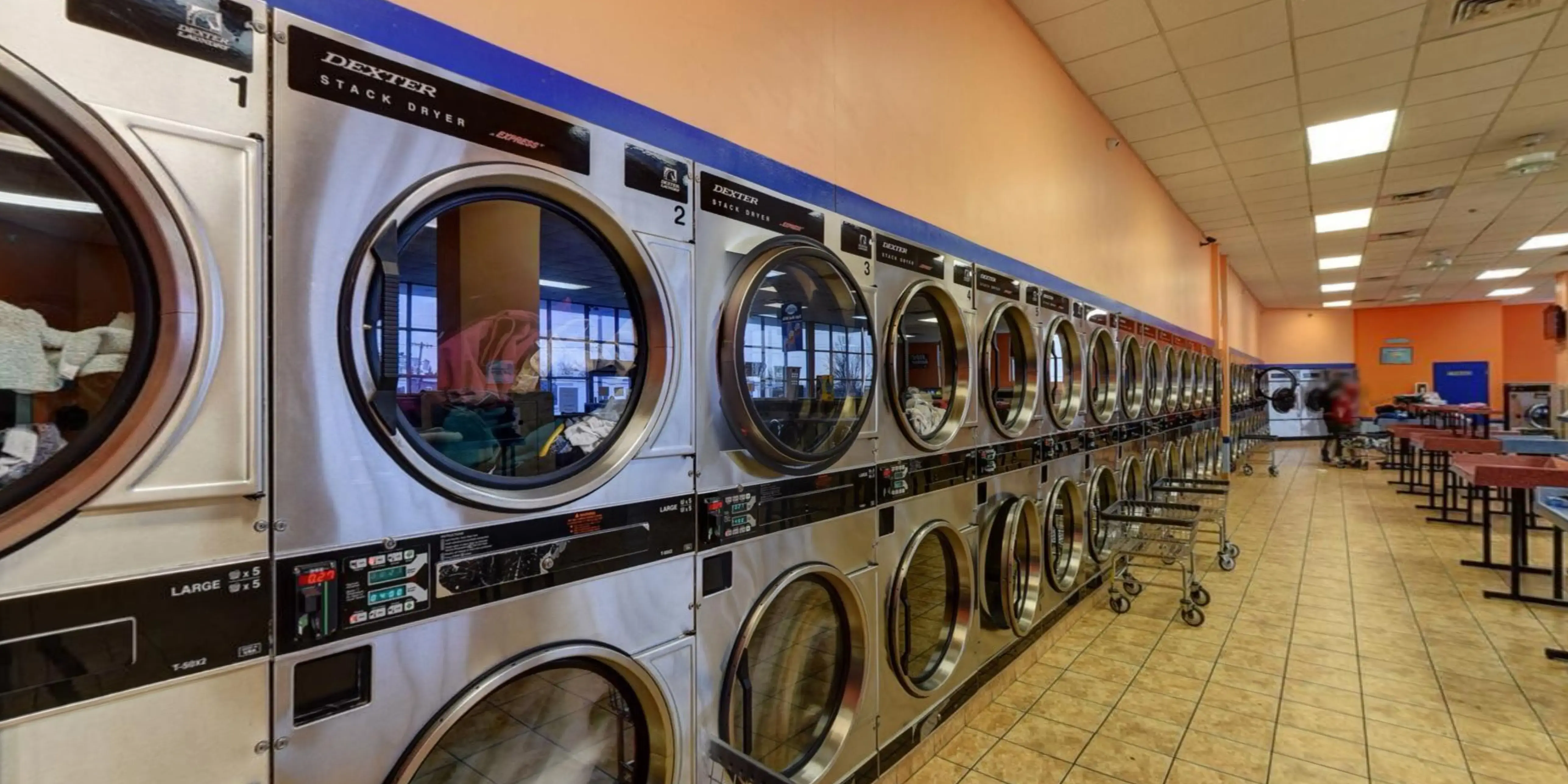 SuperSuds Laundromat thumbnail 19