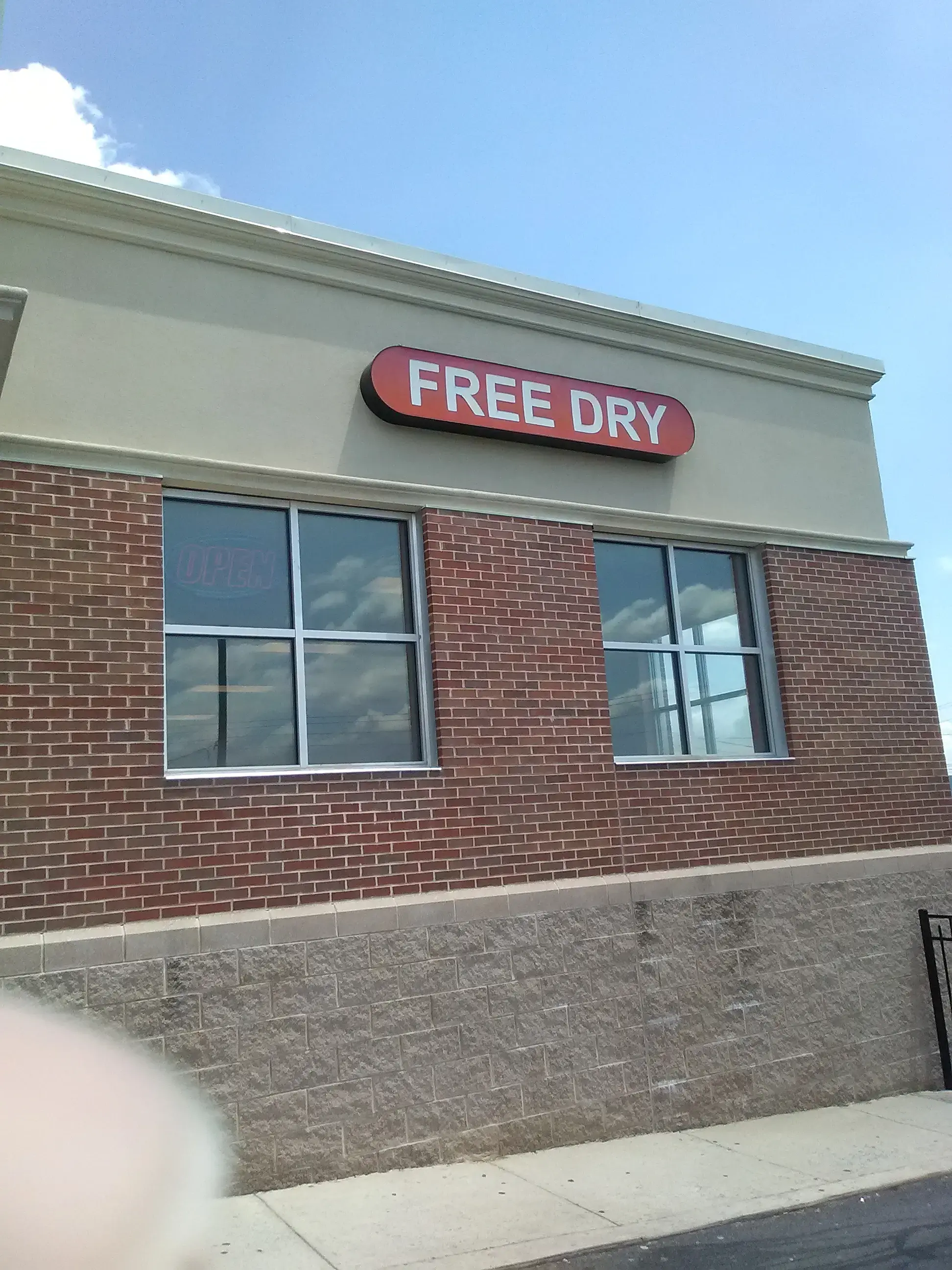 SuperSuds Laundromat thumbnail 16