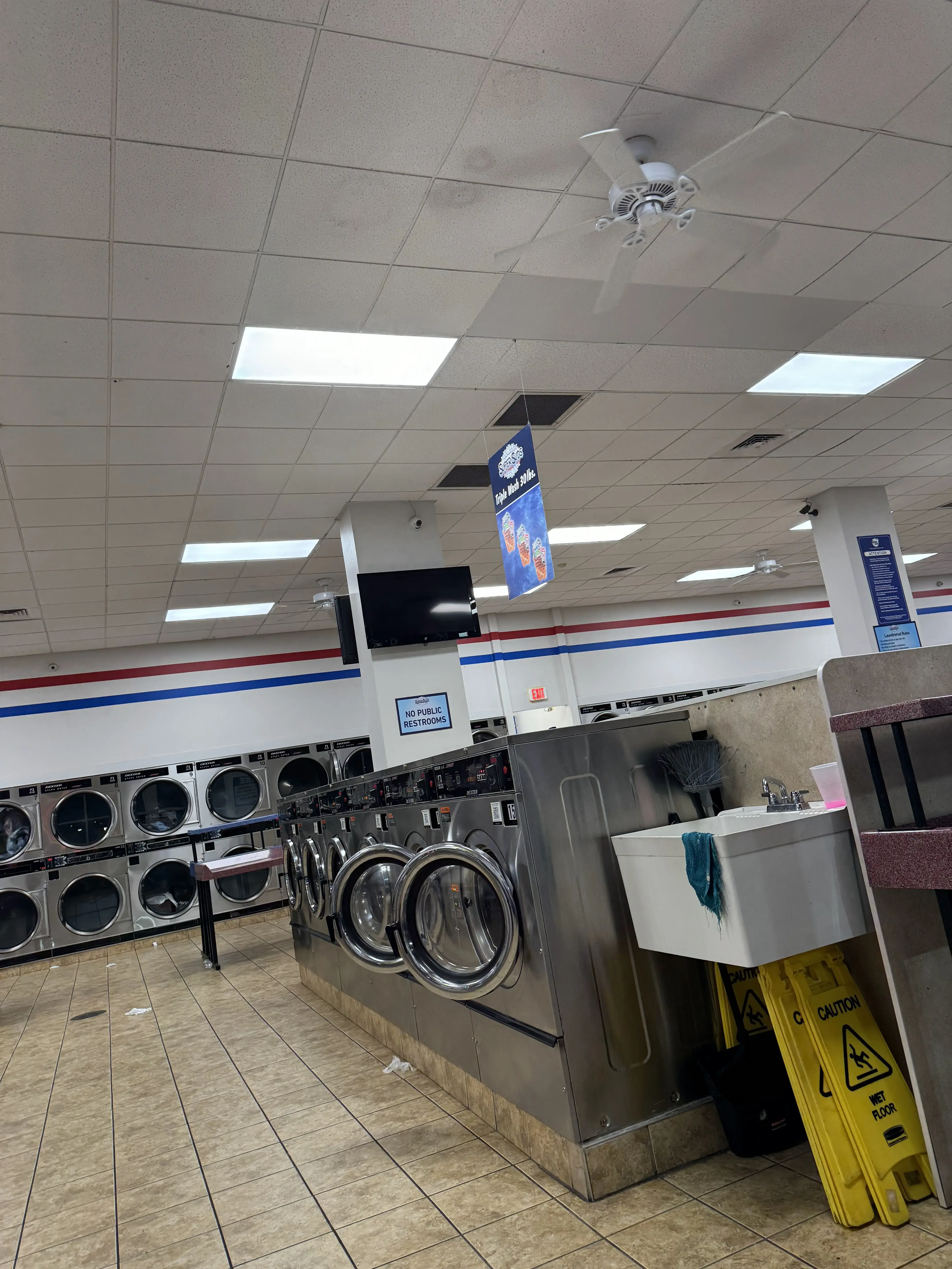 SuperSuds Laundromat thumbnail 7