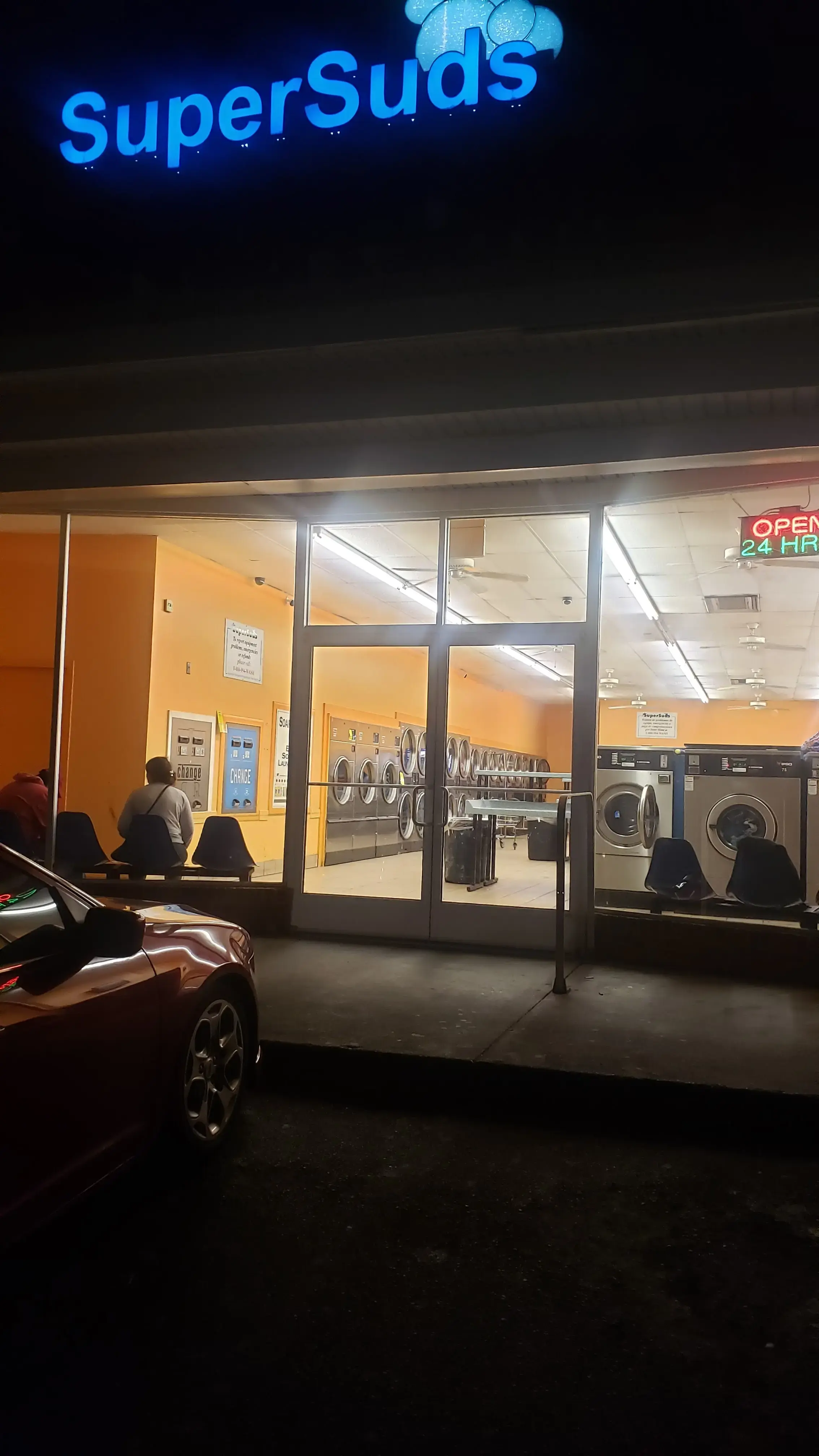 SuperSuds Laundromat thumbnail 13