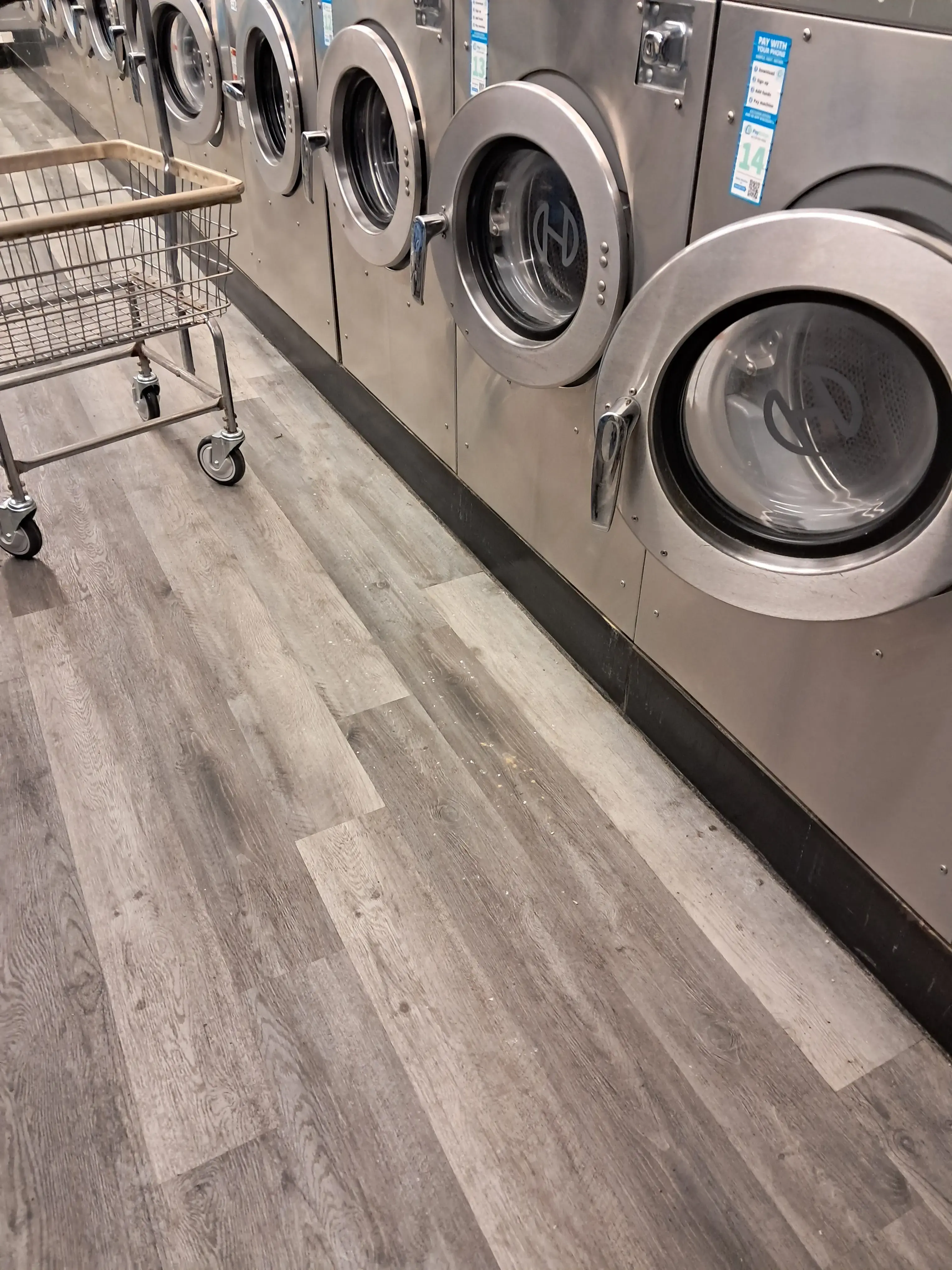 SuperSuds Laundromat thumbnail 11