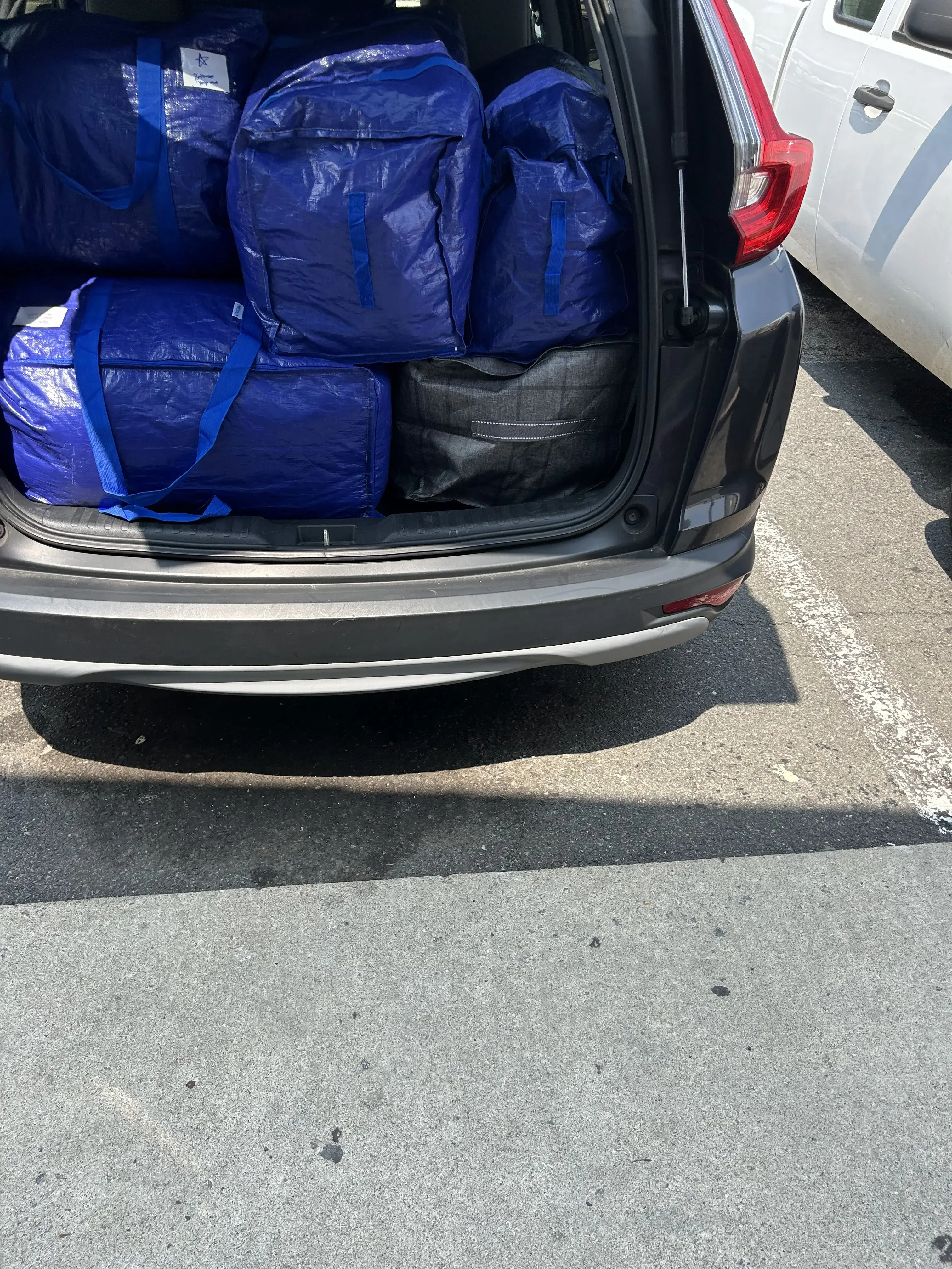 SuperSuds Laundromat - Image 18