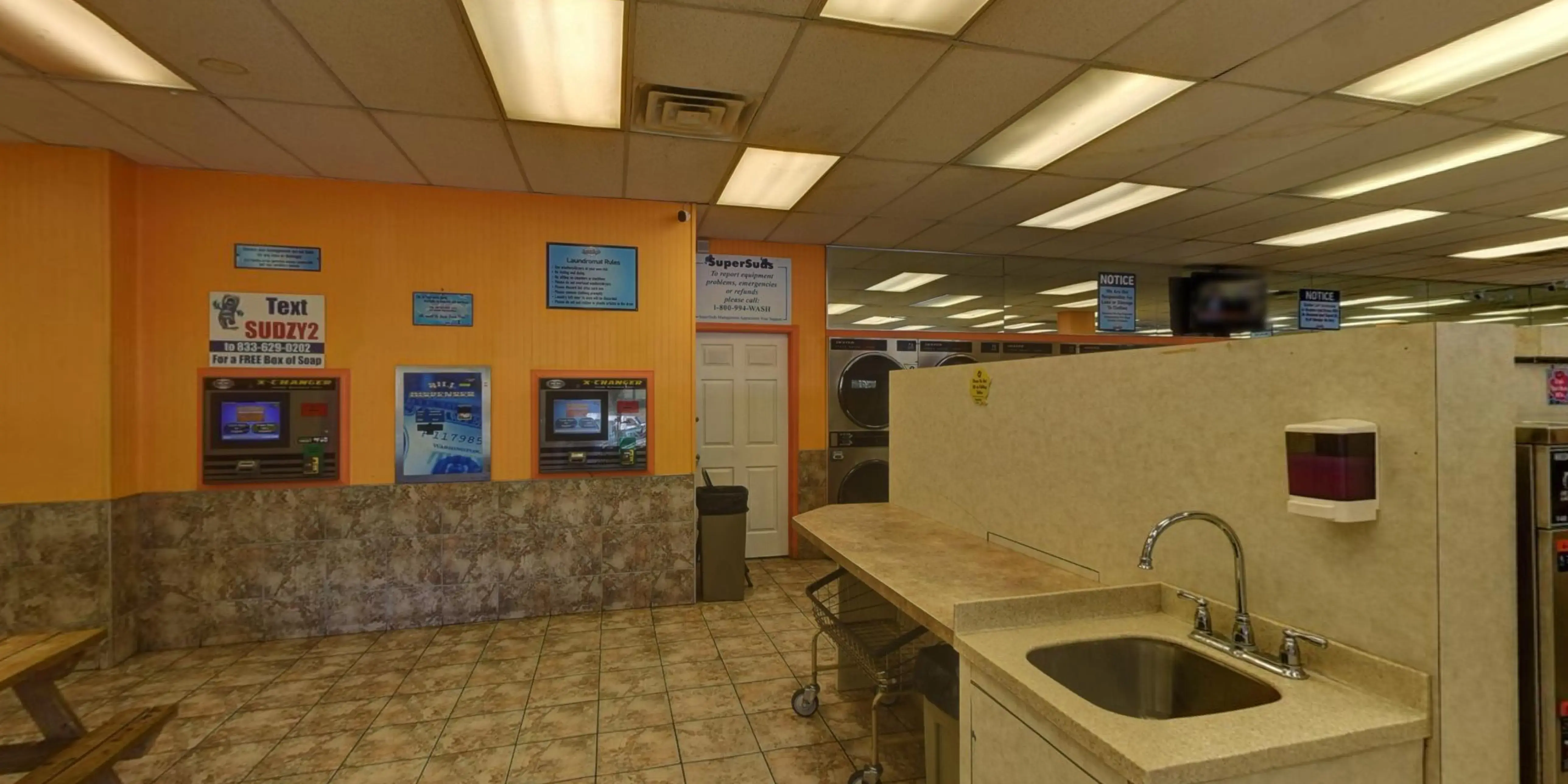 SuperSuds Laundromat thumbnail 12