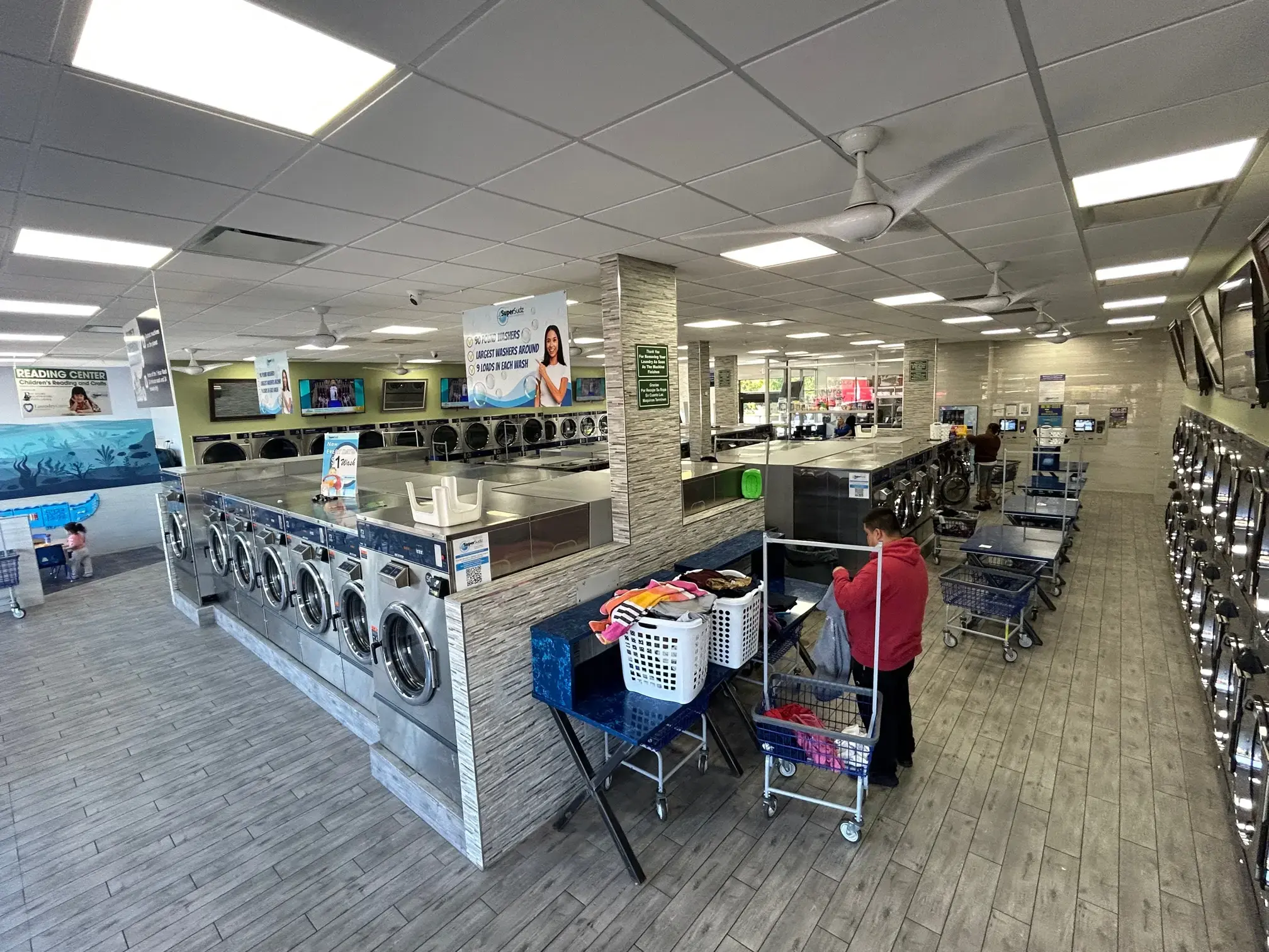 SuperSudz Laundromat | Bay Shore - Image 3