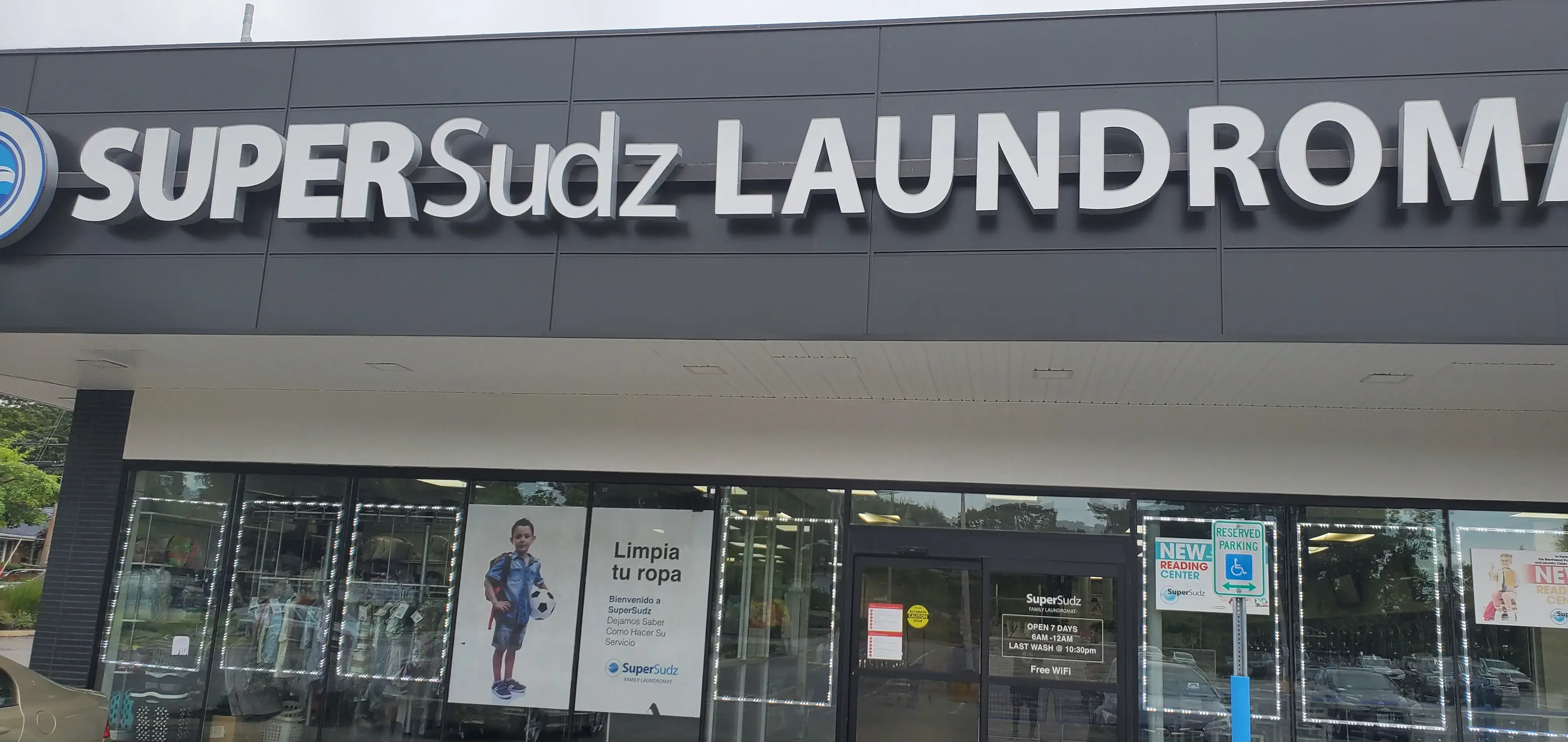 SuperSudz Laundromat | Brentwood thumbnail 18