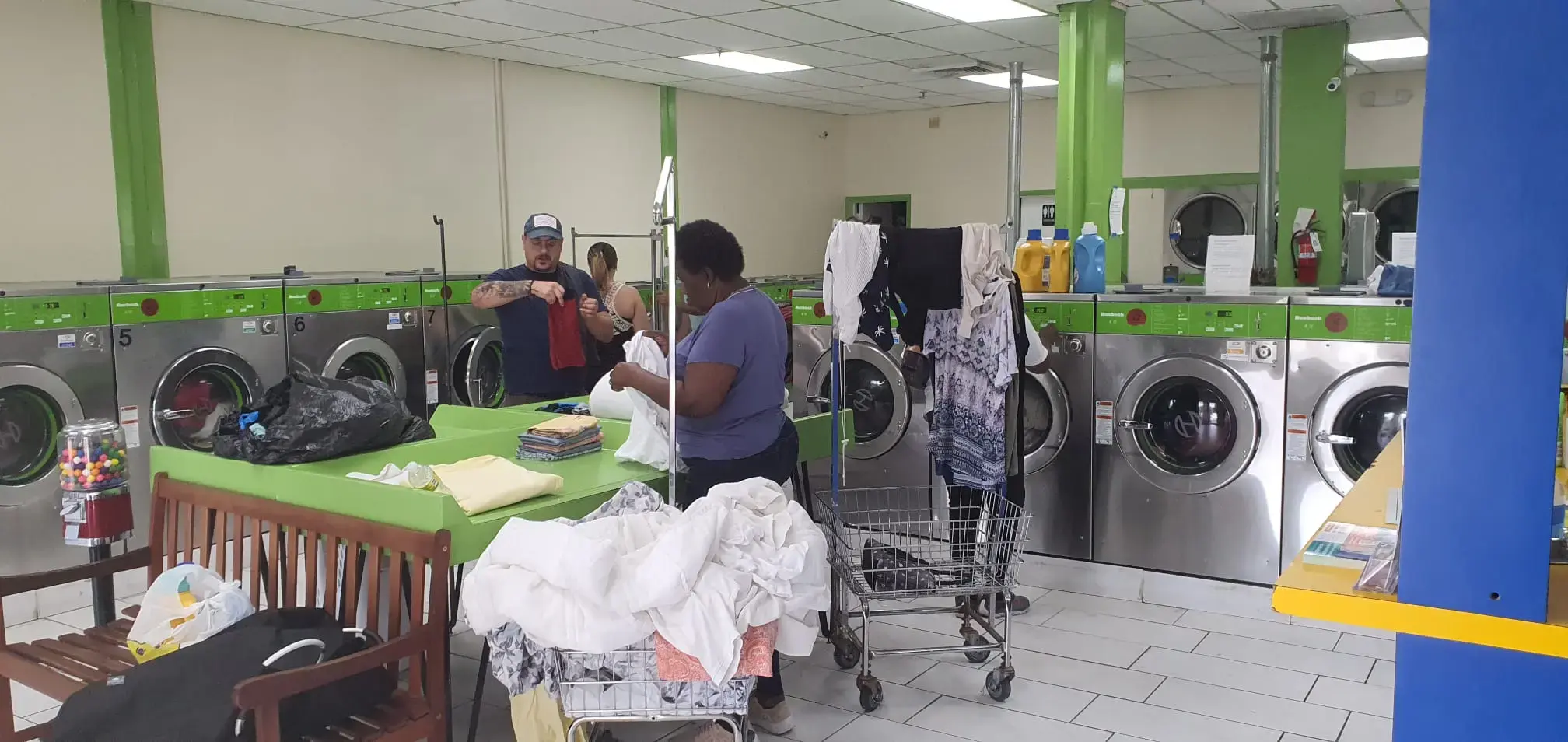 Superwash Coin Laundry thumbnail 18
