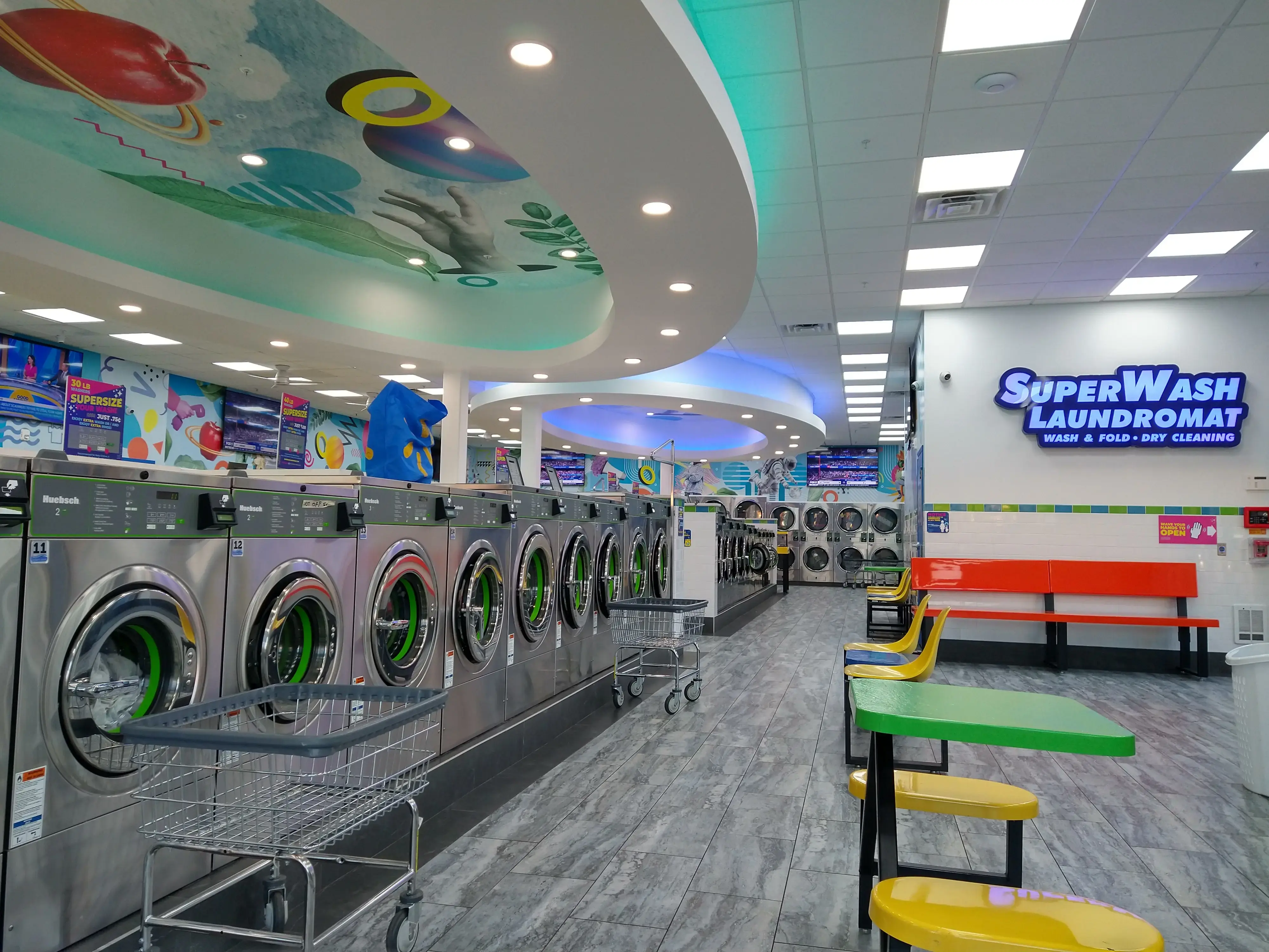 SuperWash Laundromat & Dry Cleaning - Image 18