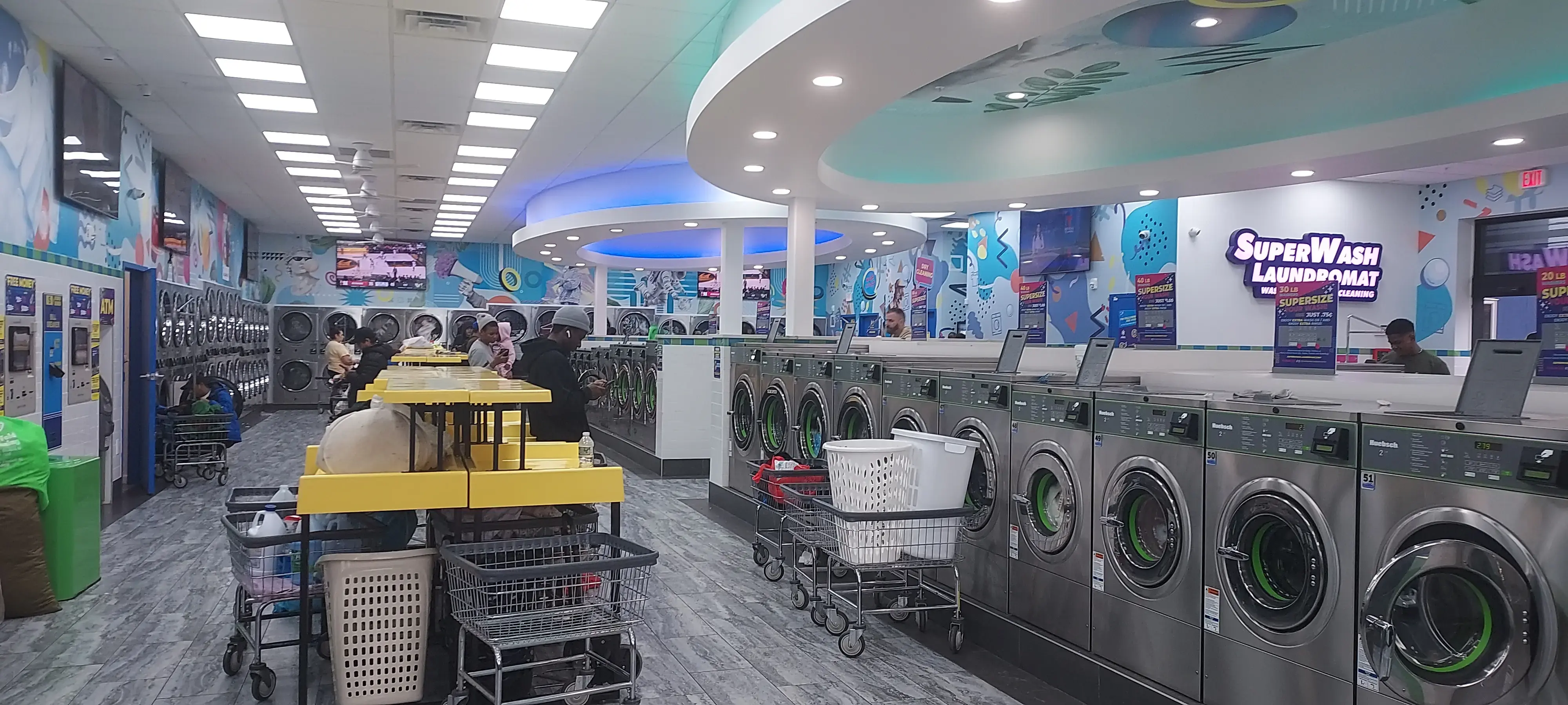 SuperWash Laundromat & Dry Cleaning - Image 14