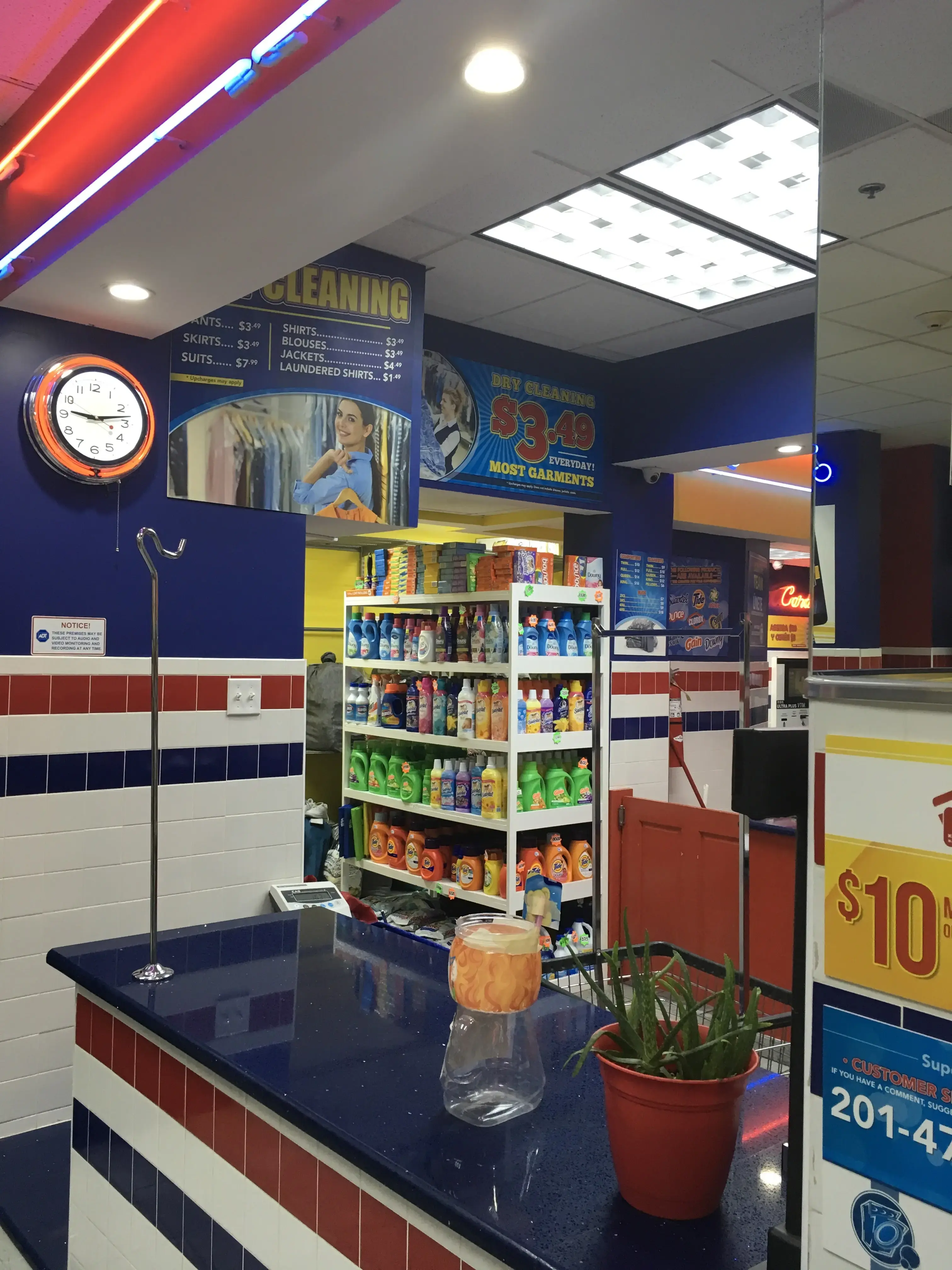 SuperWash Laundromat & Dry Cleaning - Image 6