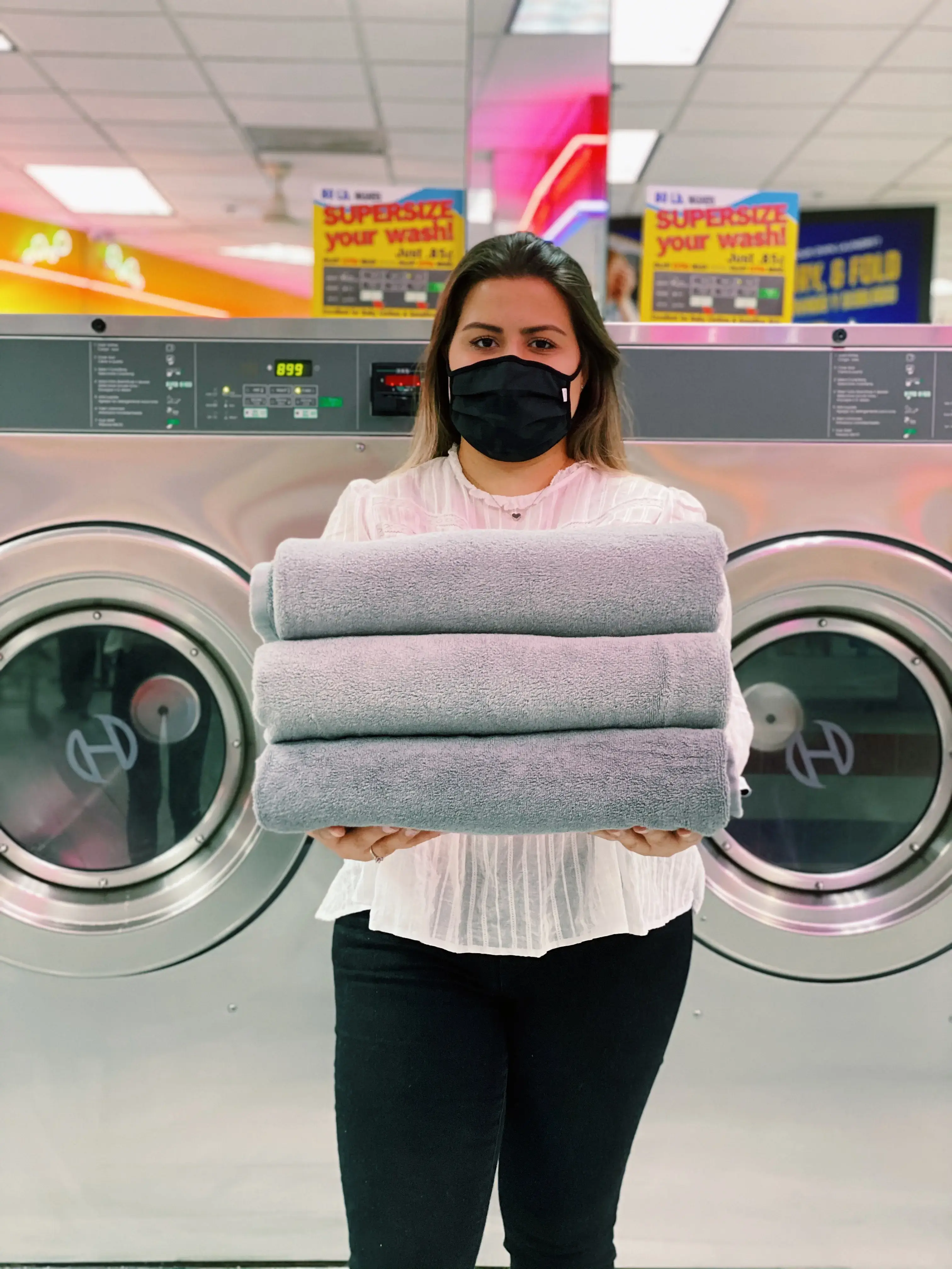 SuperWash Laundromat & Dry Cleaning - Image 4