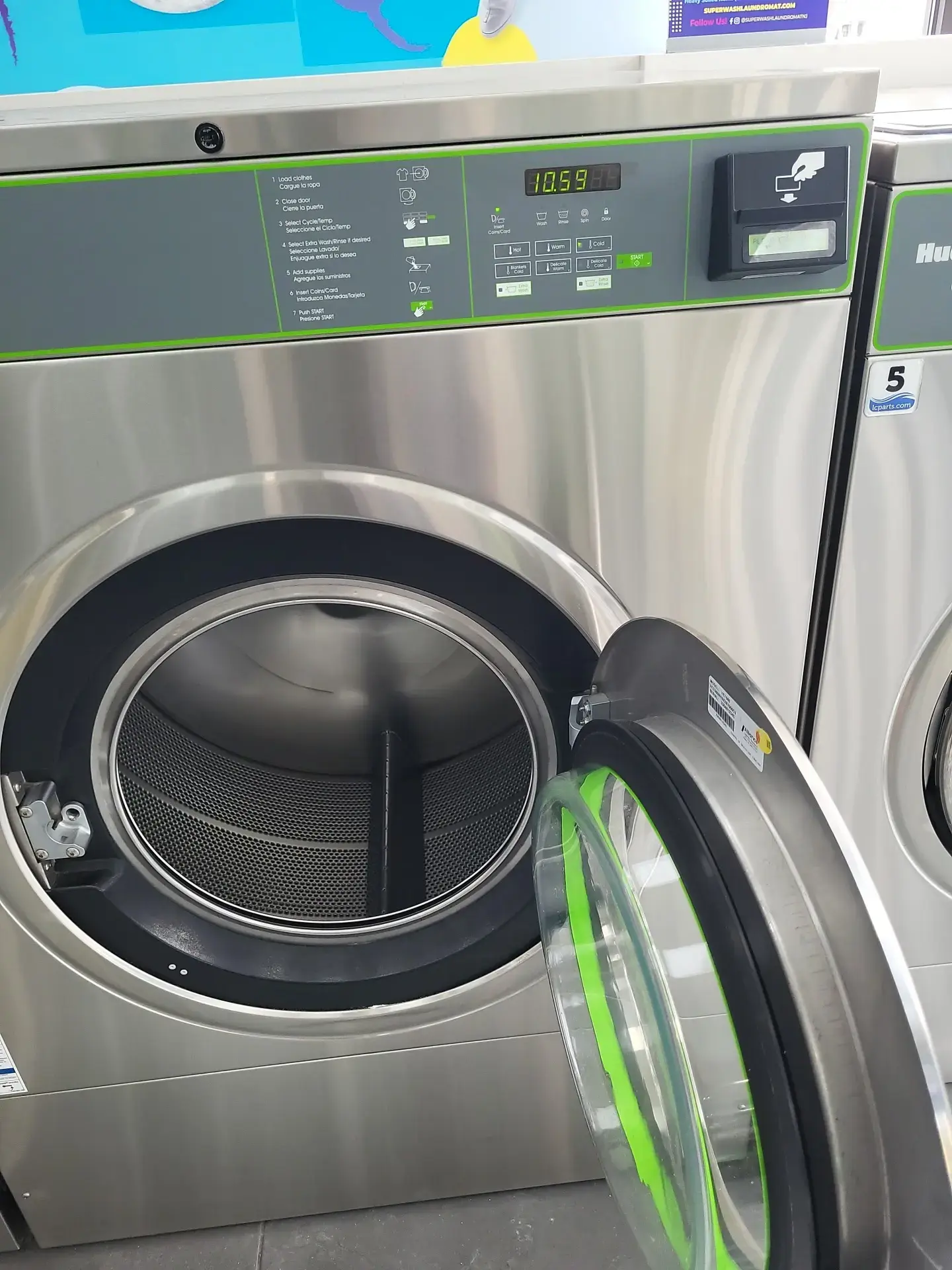 SuperWash Laundromat & Dry Cleaning - Image 4