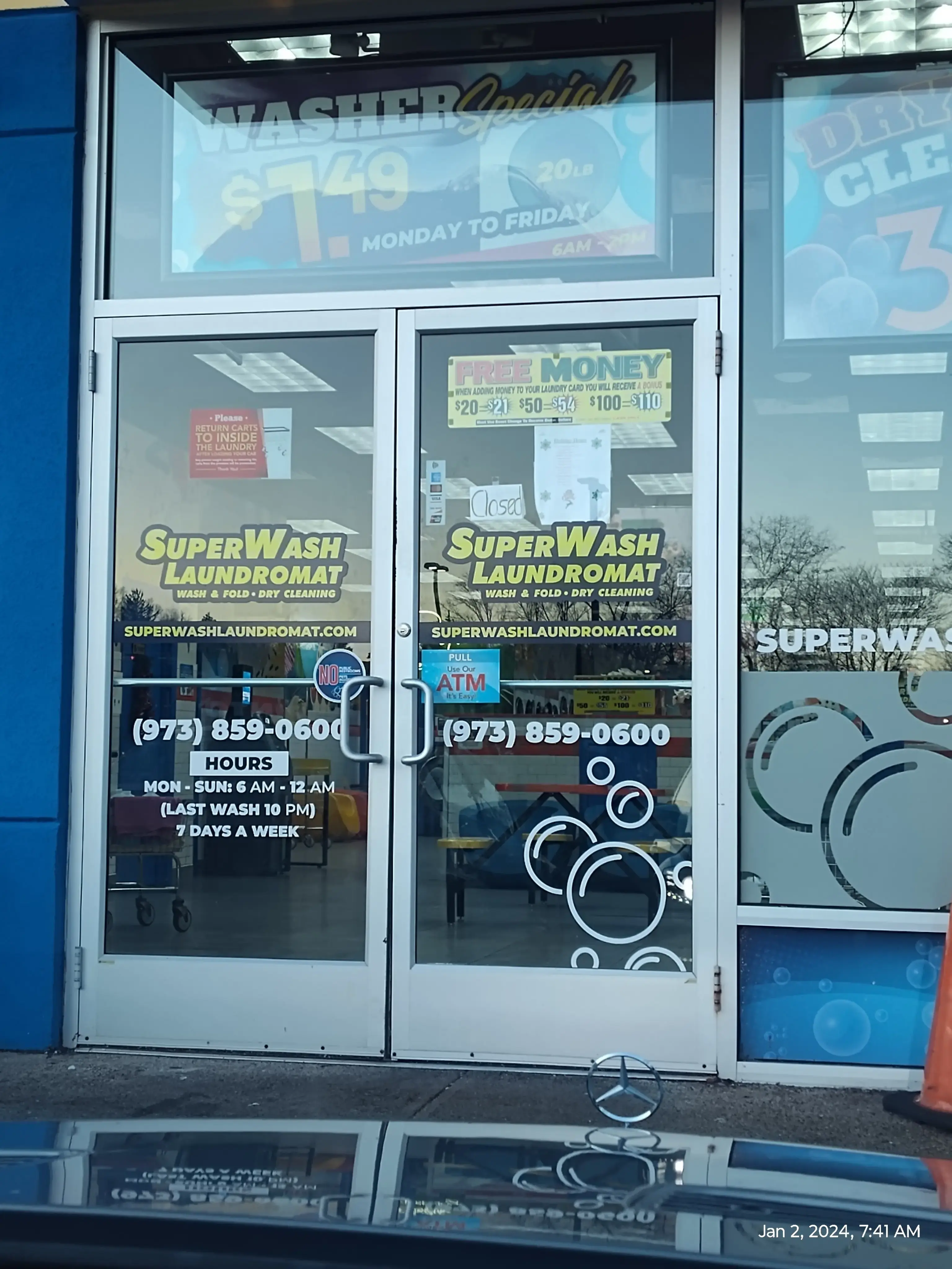 SuperWash Laundromat & Dry Cleaning - Image 14
