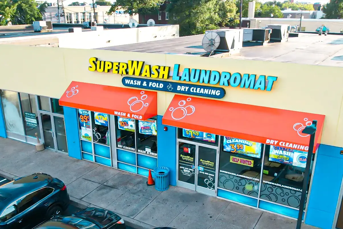 SuperWash Laundromat & Dry Cleaning thumbnail 2