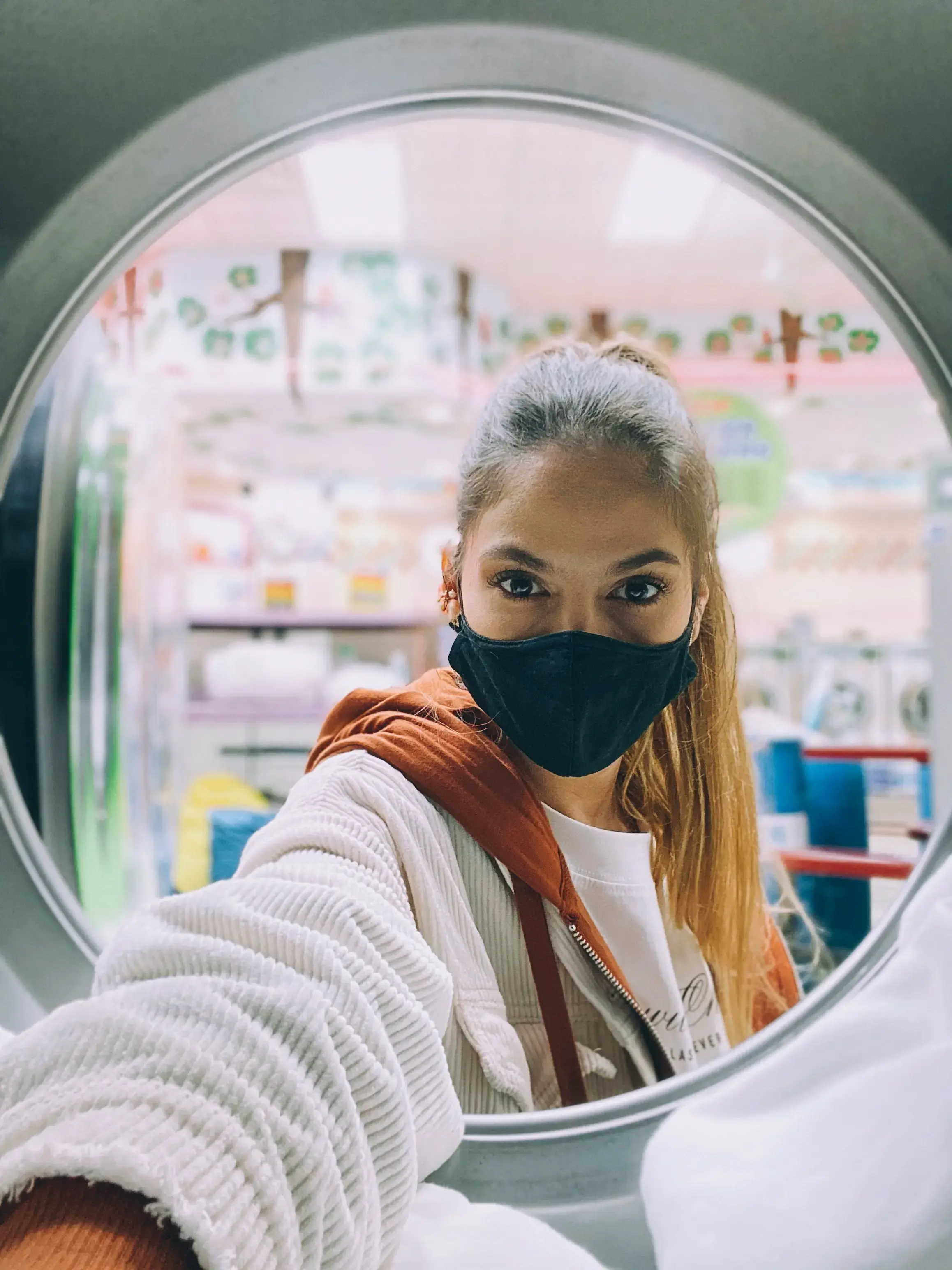 SuperWash Laundromat & Dry Cleaning thumbnail 11