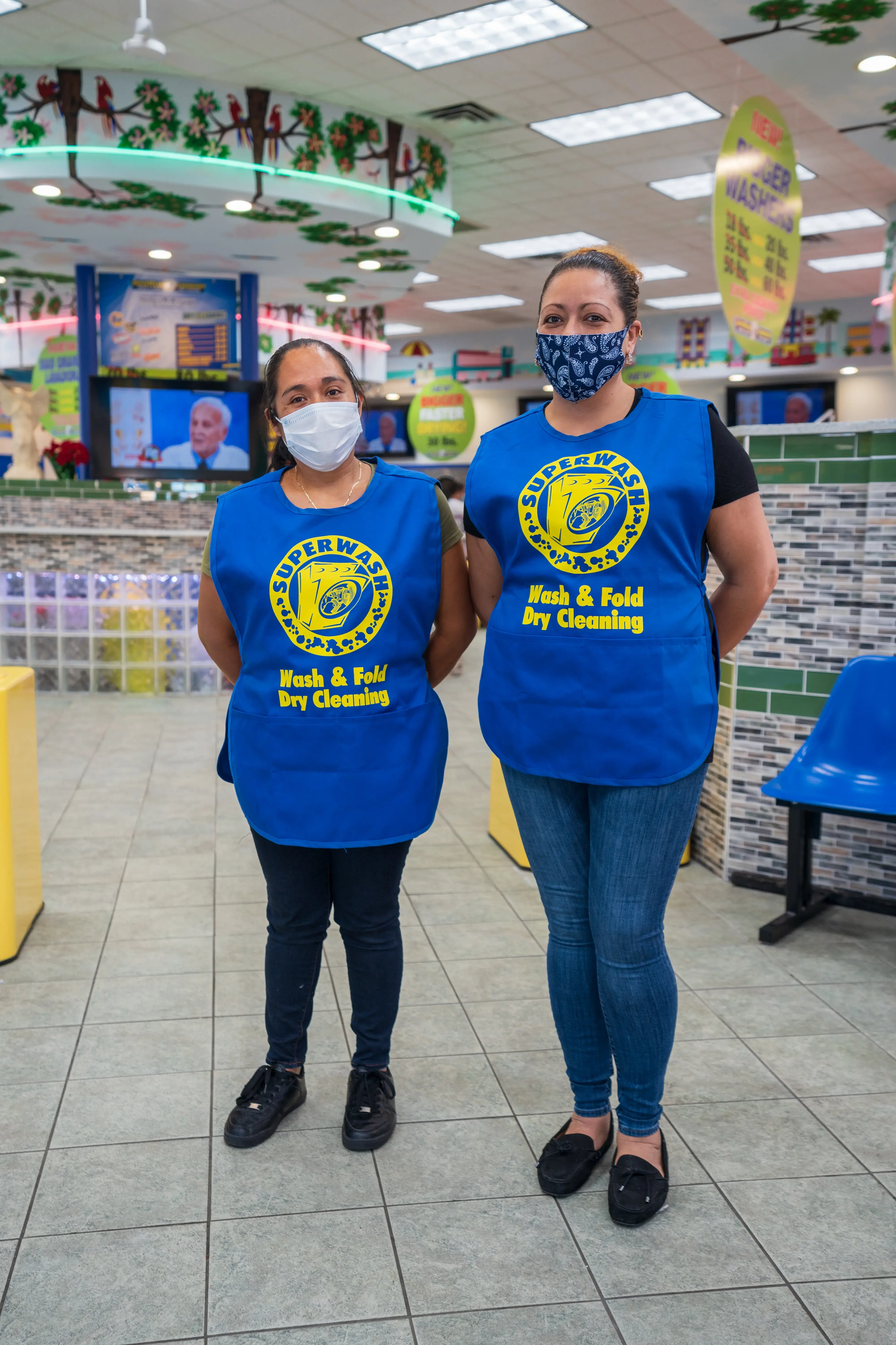 SuperWash Laundromat & Dry Cleaning - Image 16