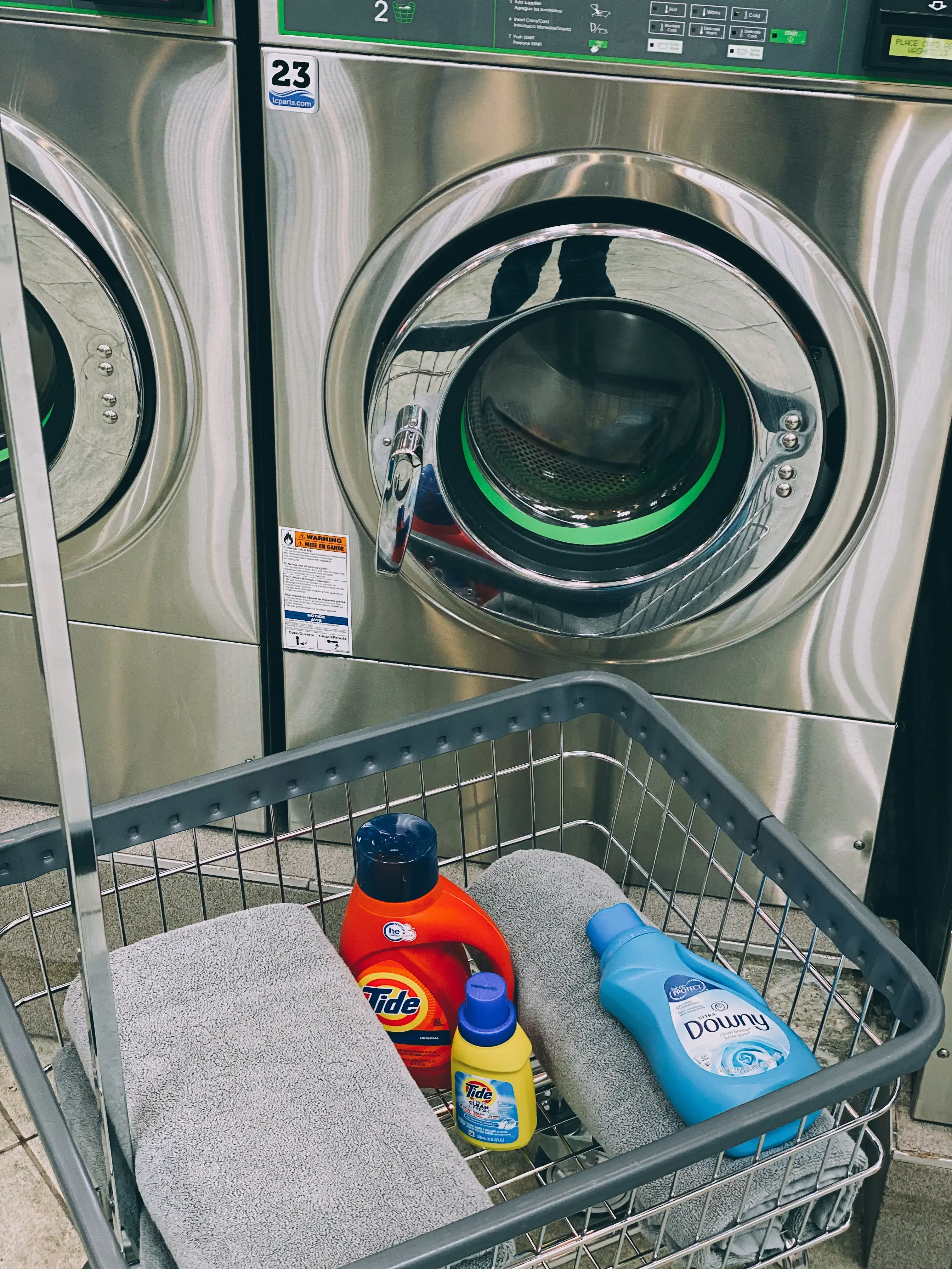 SuperWash Laundromat & Dry Cleaning thumbnail 18