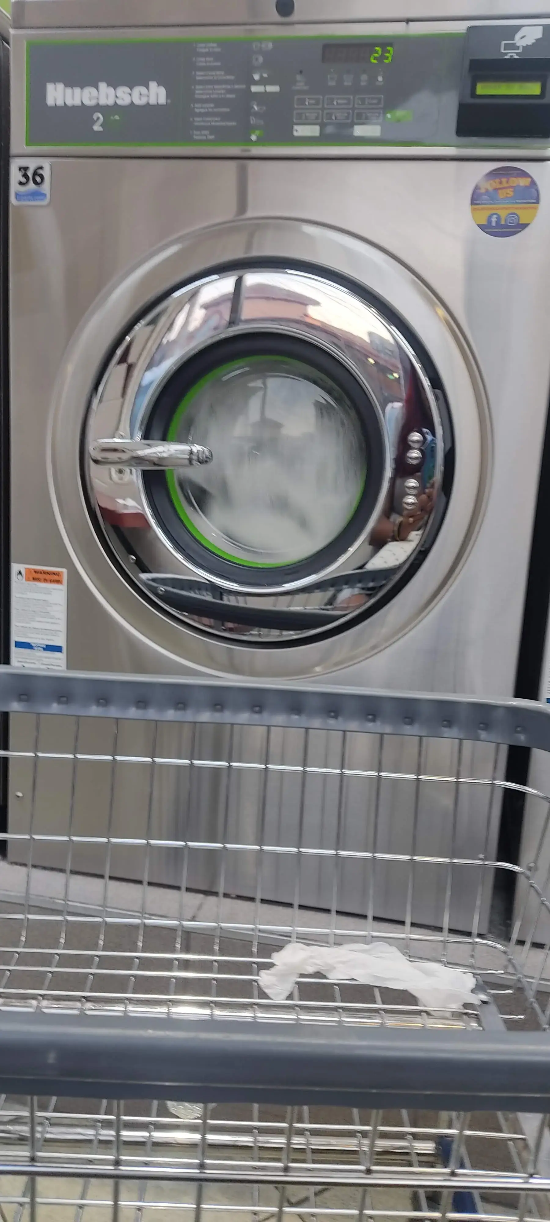 SuperWash Laundromat & Dry Cleaning thumbnail 15