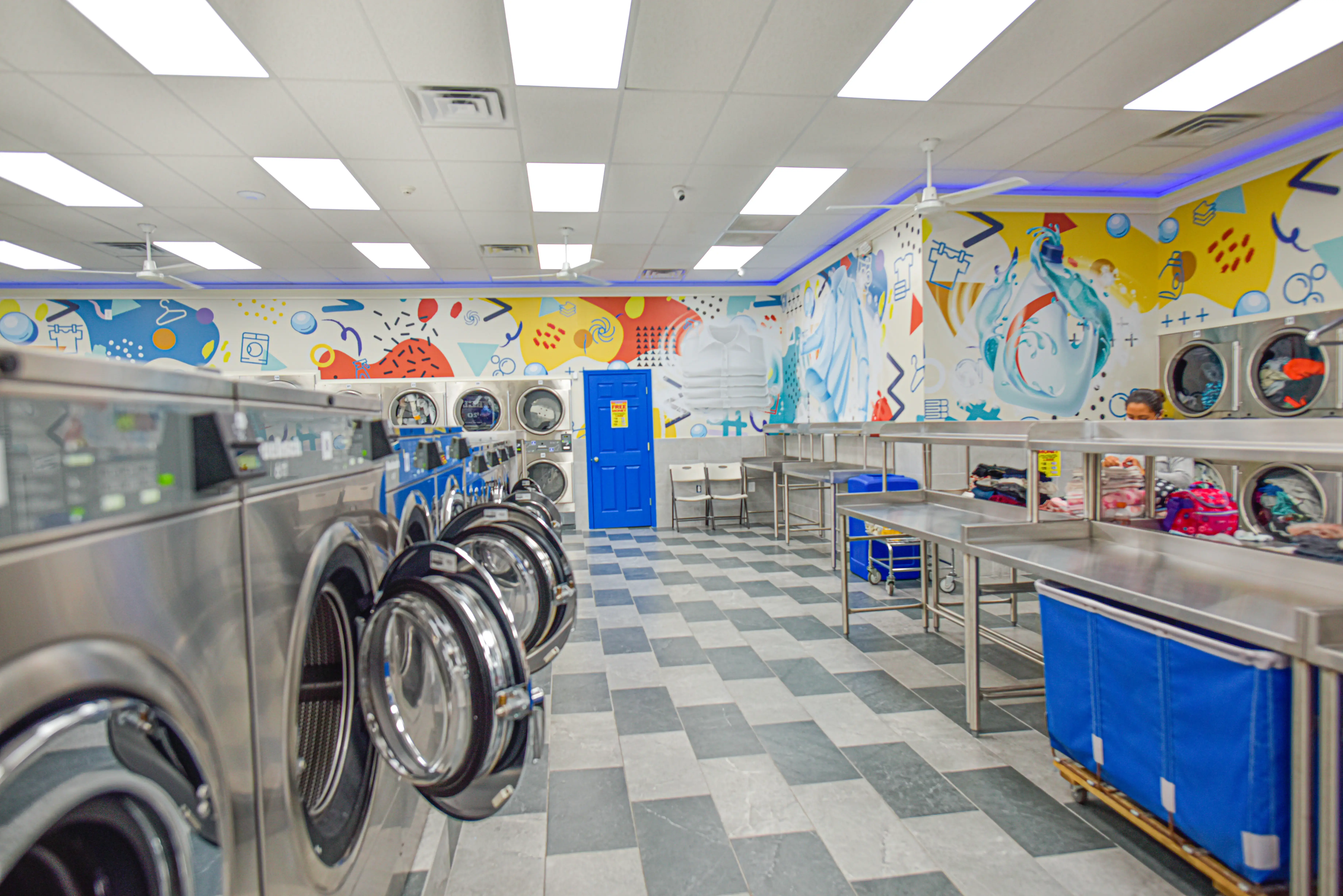 SuperWash Laundromat & Dry Cleaning thumbnail 16