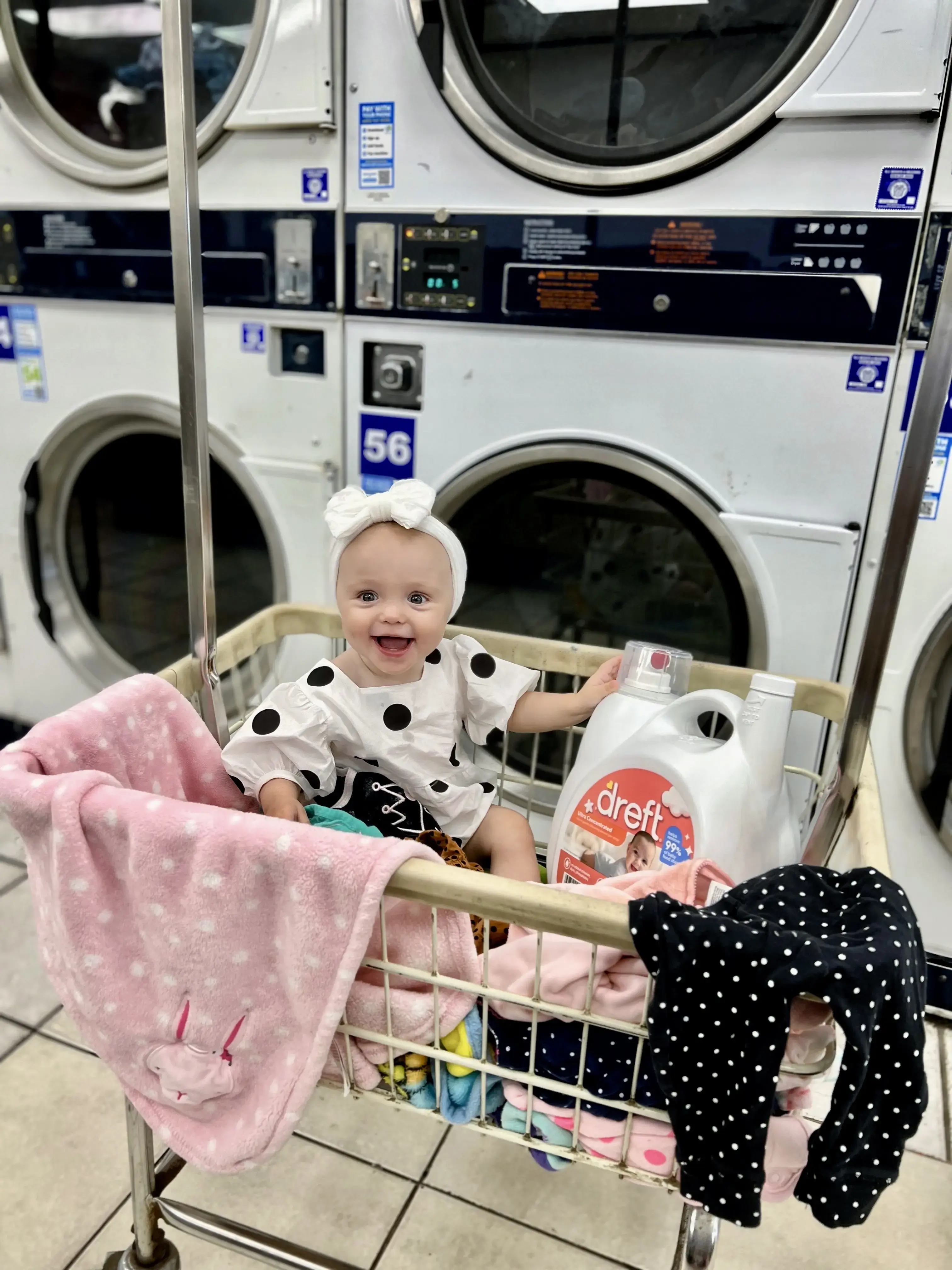 SuperWash Laundromat & Dry Cleaning - Image 11