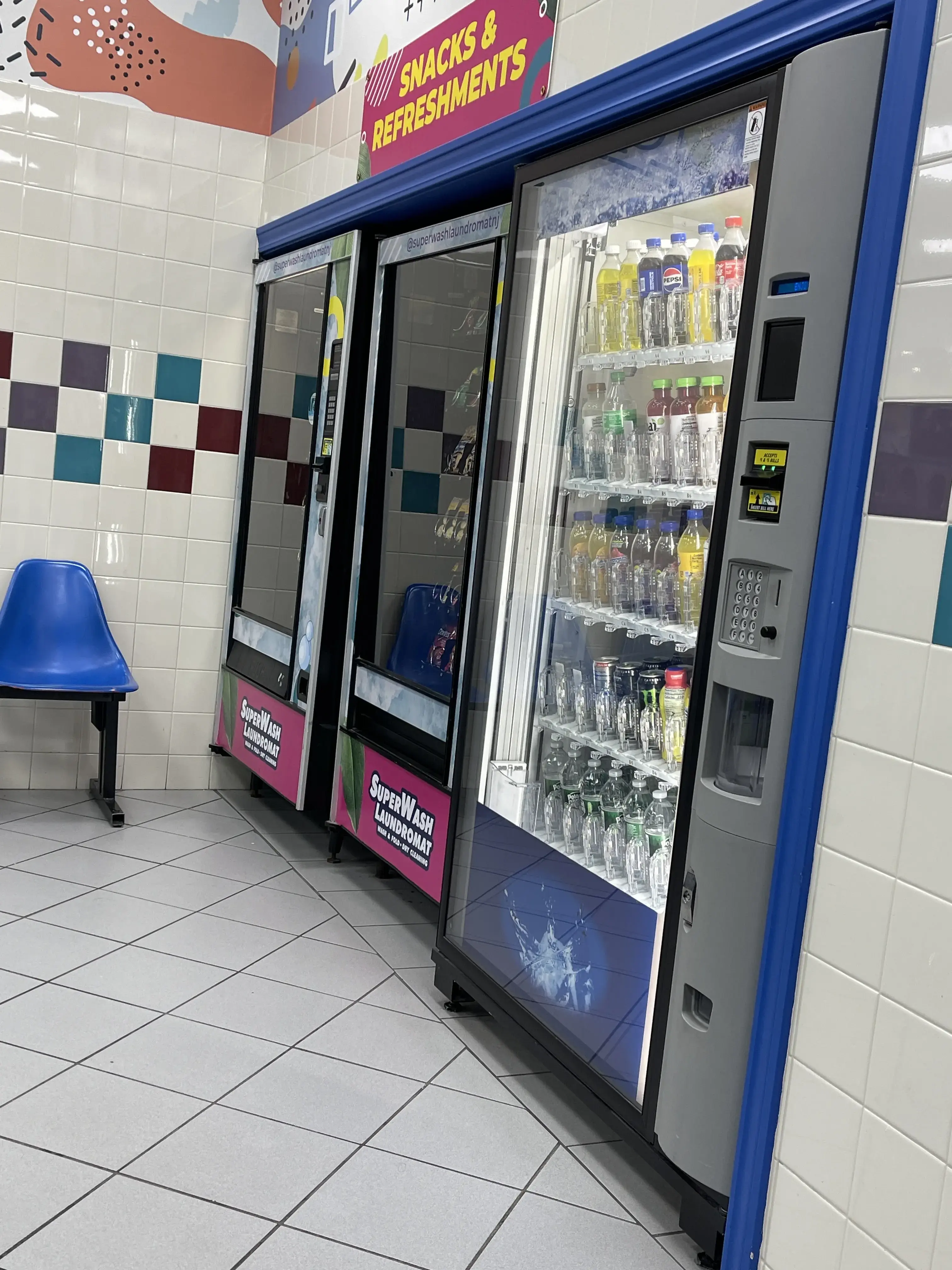 SuperWash Laundromat & Dry Cleaning thumbnail 6