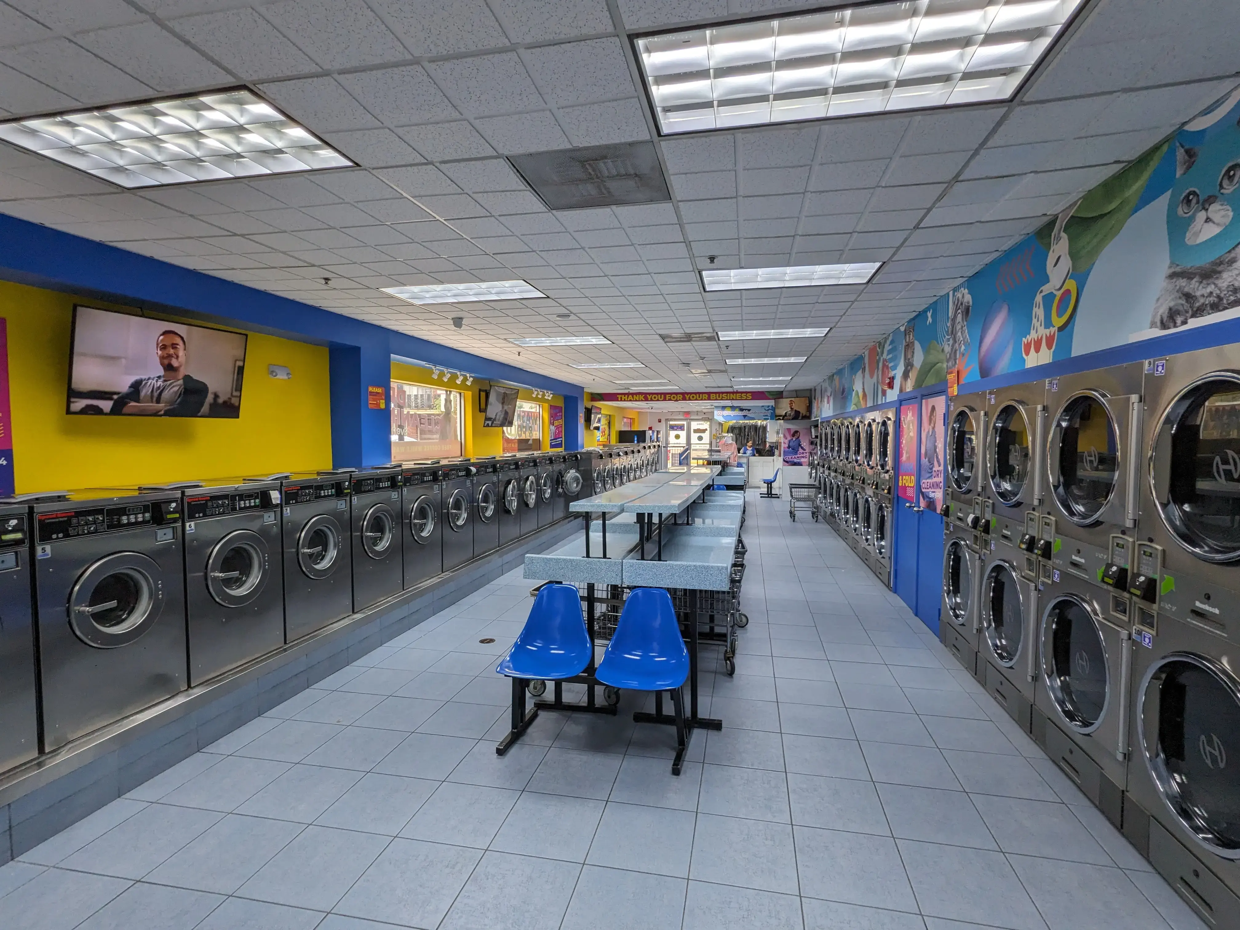 SuperWash Laundromat & Dry Cleaning - Image 2