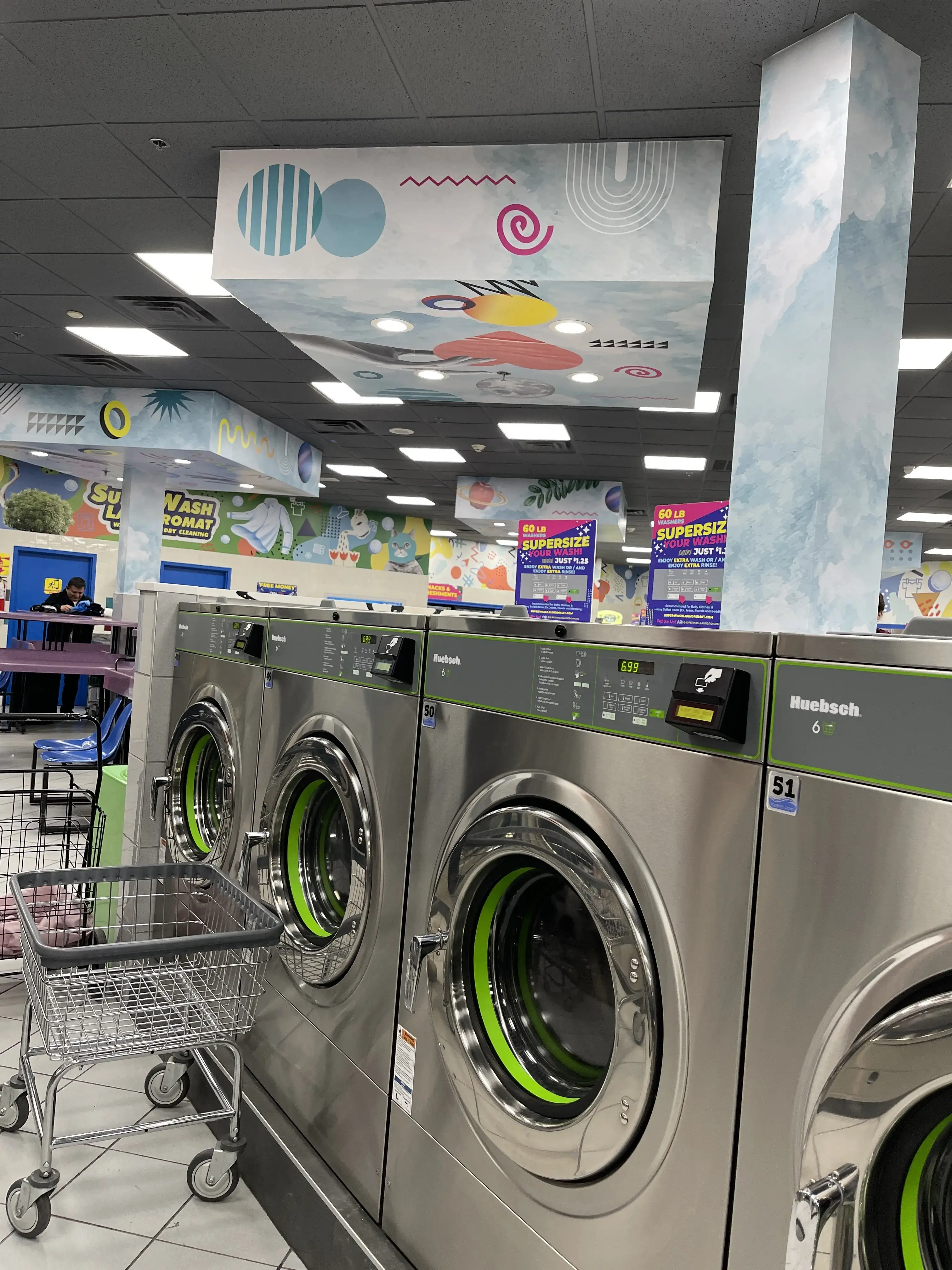 SuperWash Laundromat & Dry Cleaning thumbnail 5