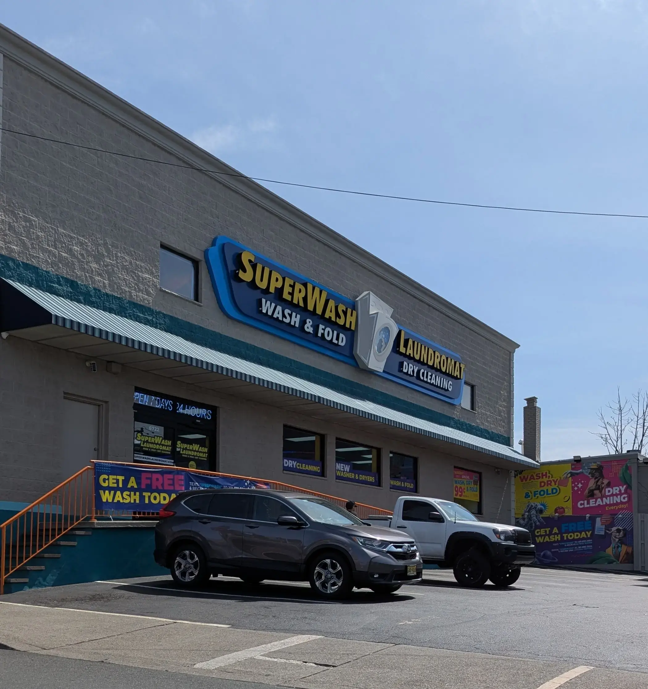 SuperWash Laundromat & Dry Cleaning - Image 3