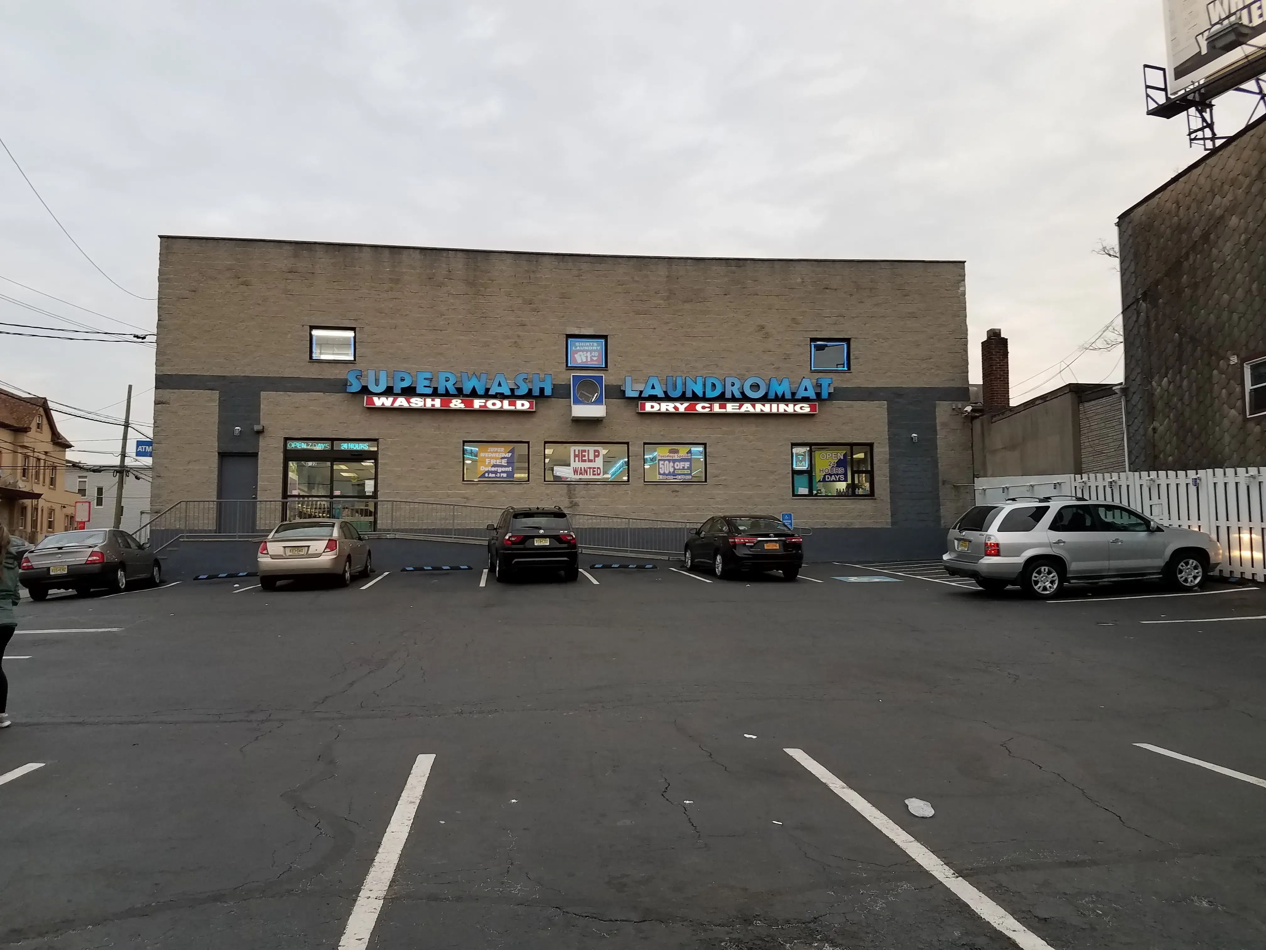 SuperWash Laundromat & Dry Cleaning - Image 16