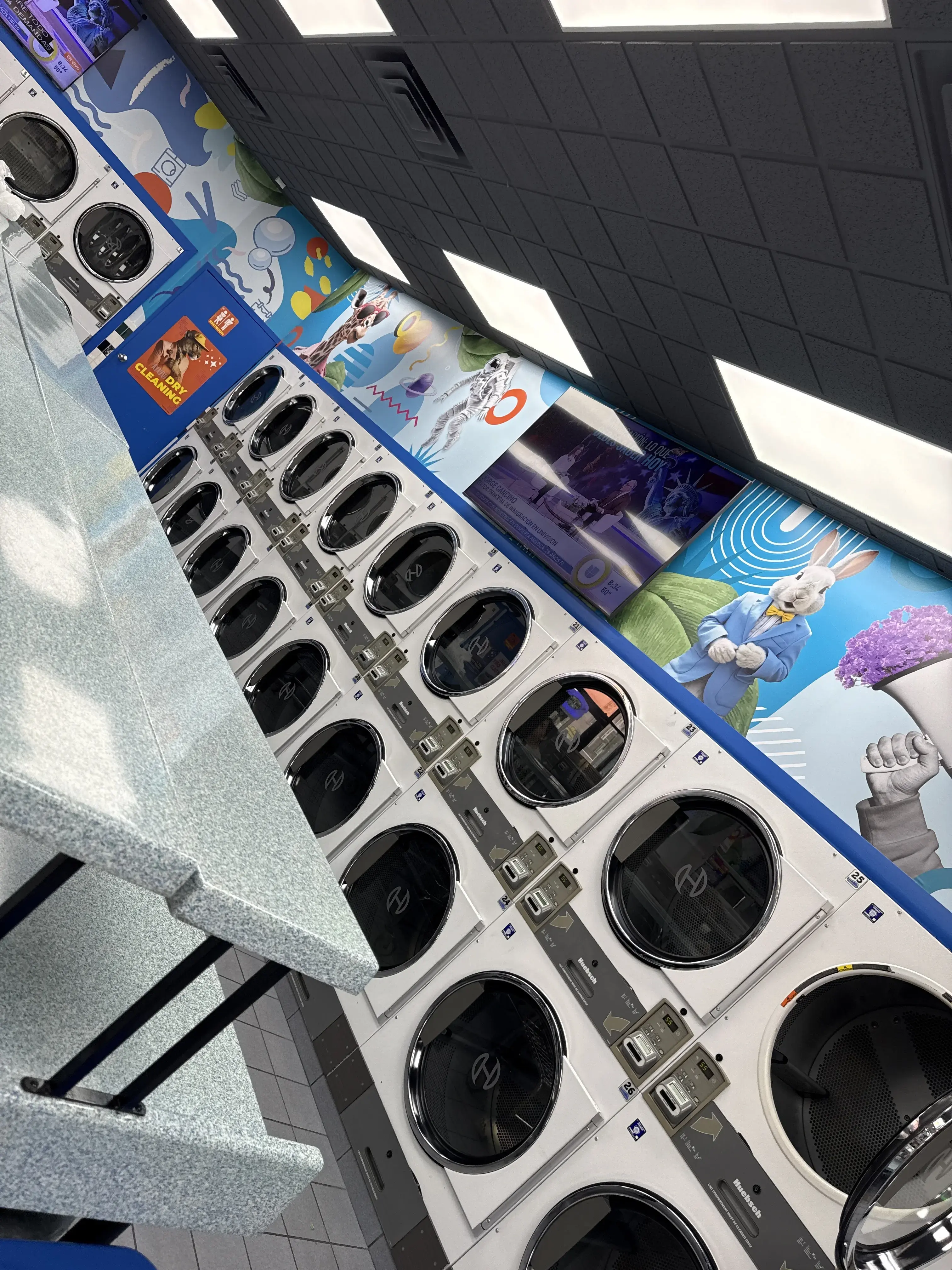 SuperWash Laundromat & Dry Cleaning thumbnail 14