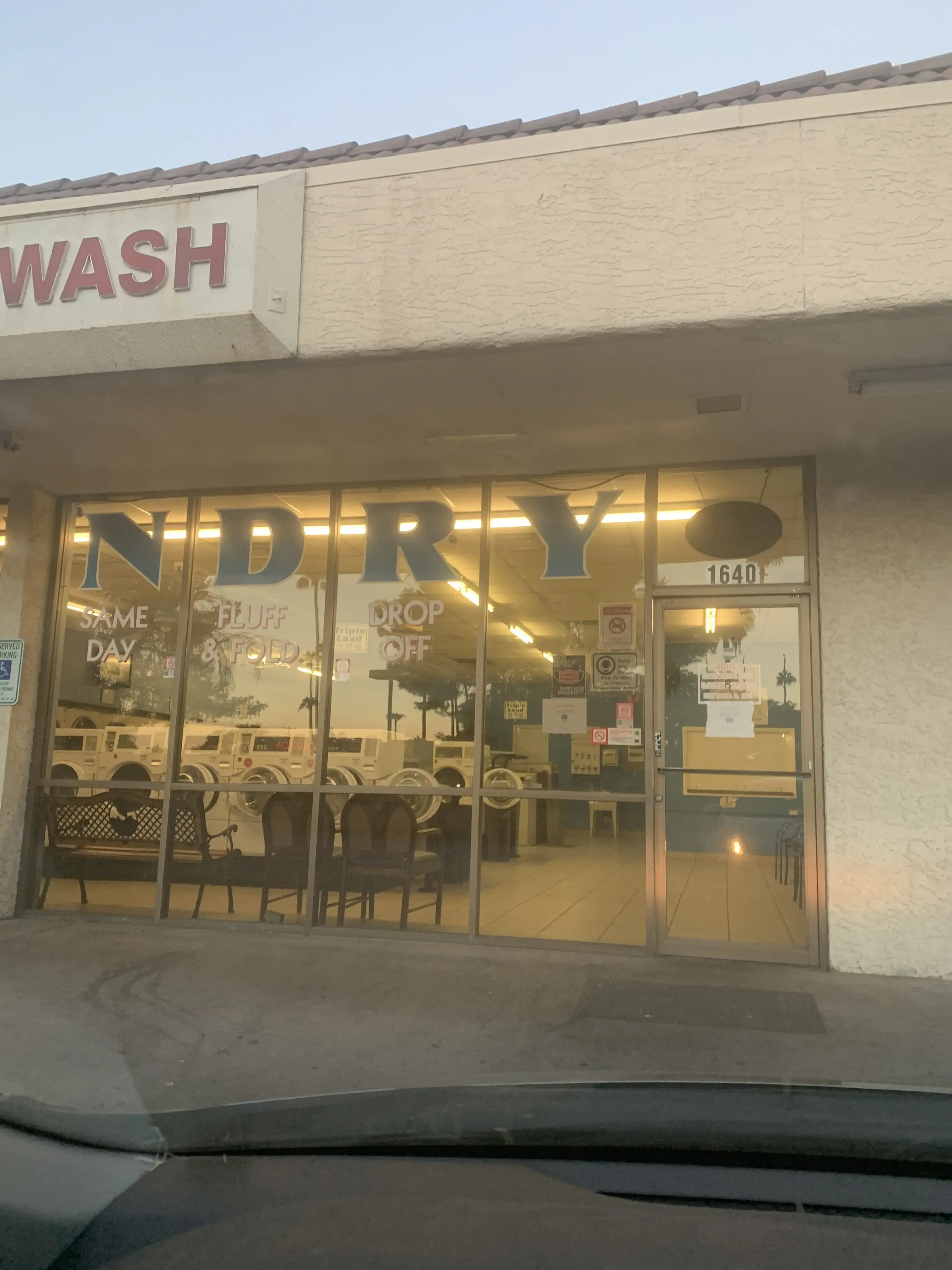 Superwash Laundromat - Image 15