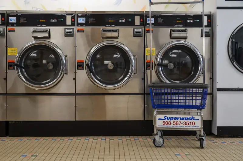 Superwash Self-Serve Laundromat - Image 4