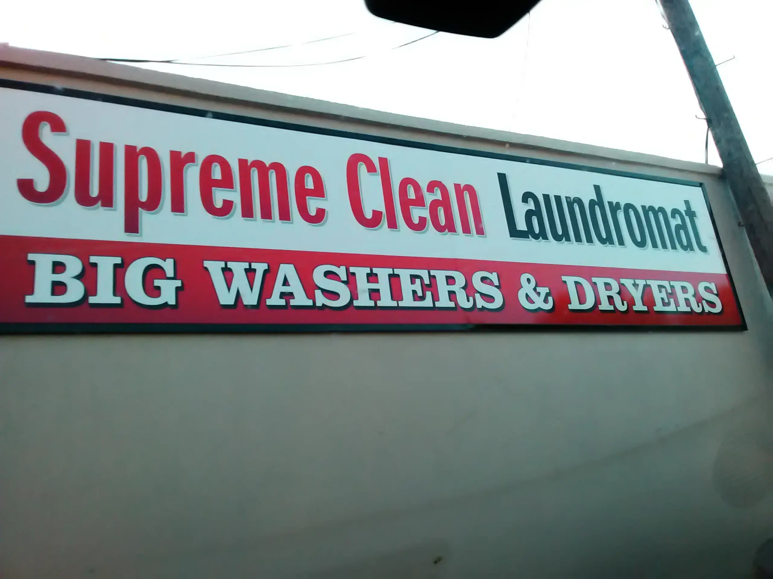 Supreme Clean Laundromat thumbnail 14