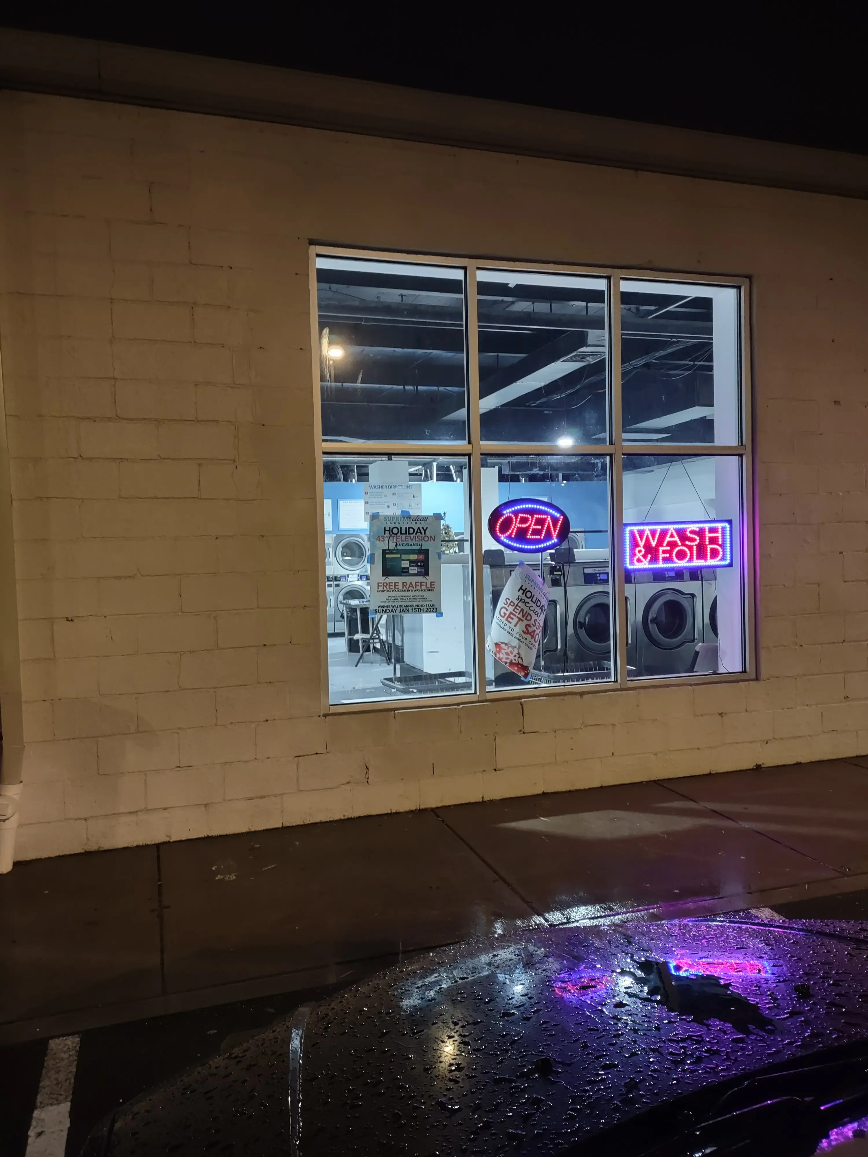 Supreme Clean Laundromat - Image 6