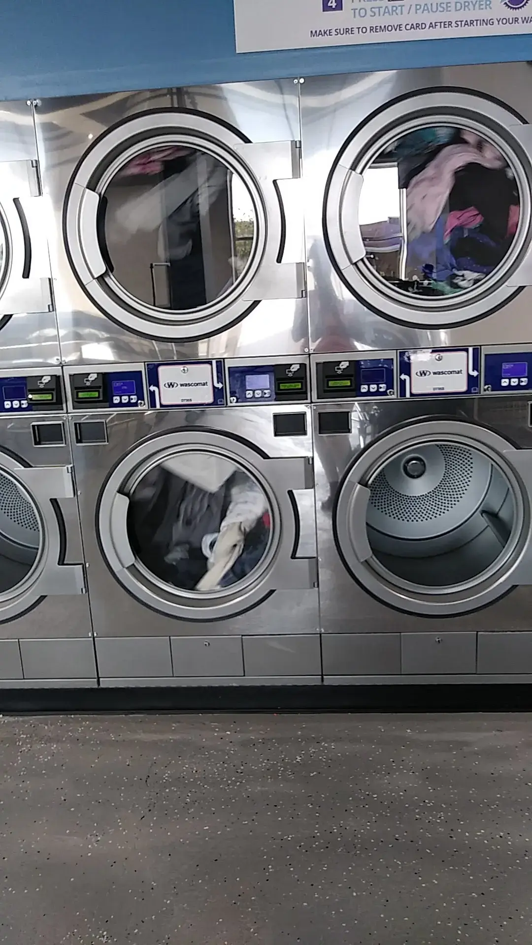 Supreme Clean Laundromat thumbnail 20