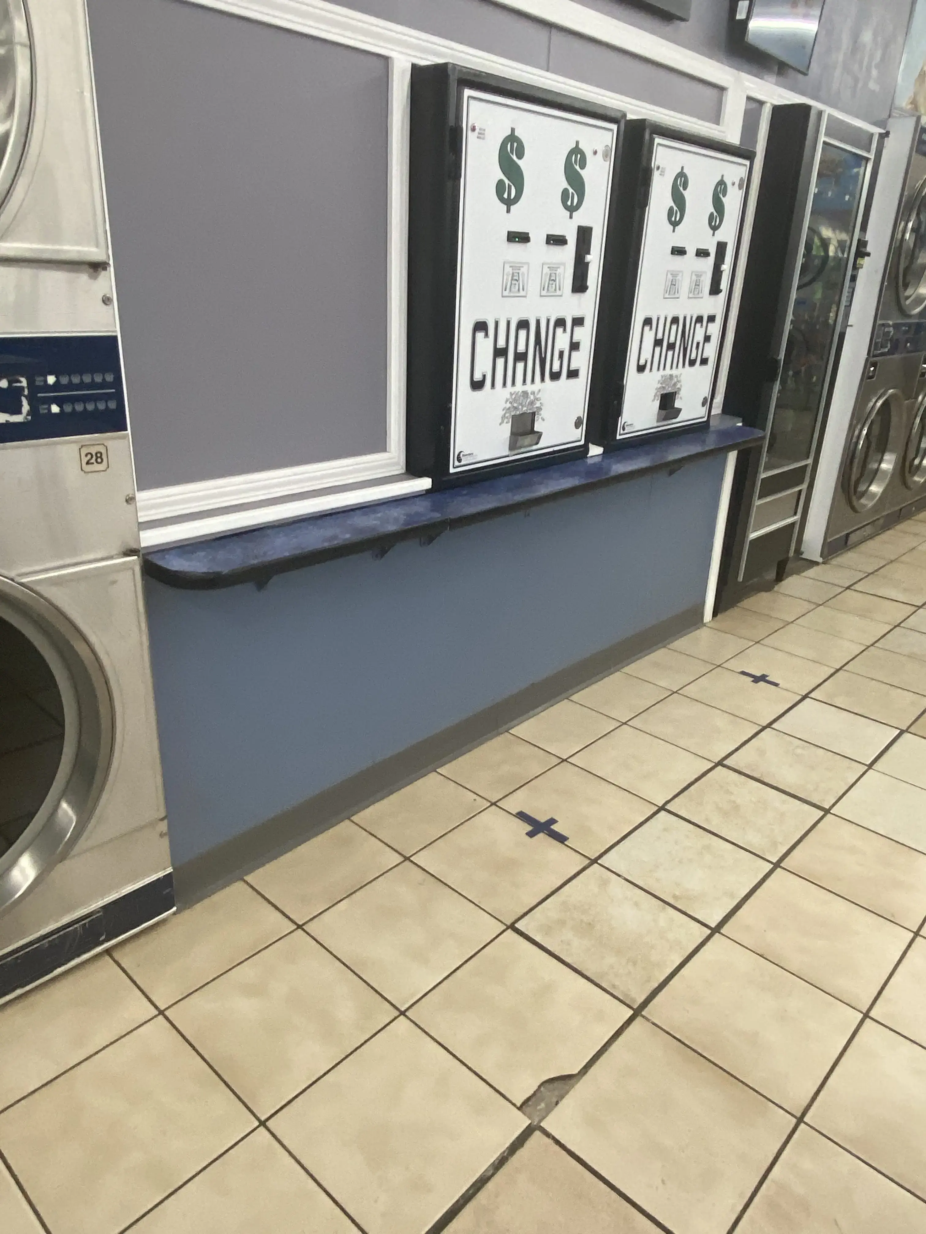 Supreme Clean Laundry Culver City thumbnail 16