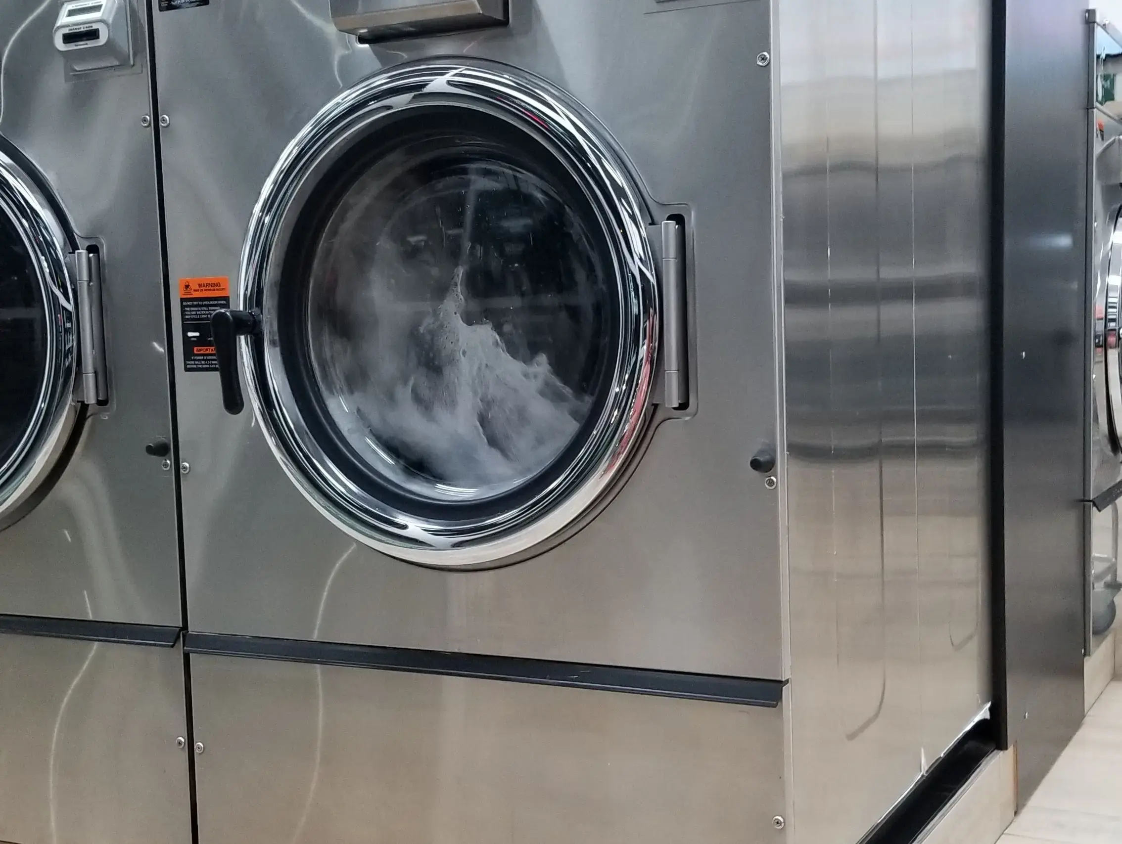 Supreme Laundromat & Cleaners - Image 4