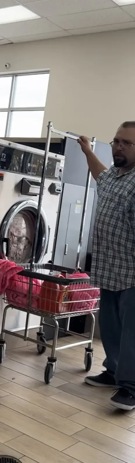 Supreme Laundromat & Cleaners - Image 8