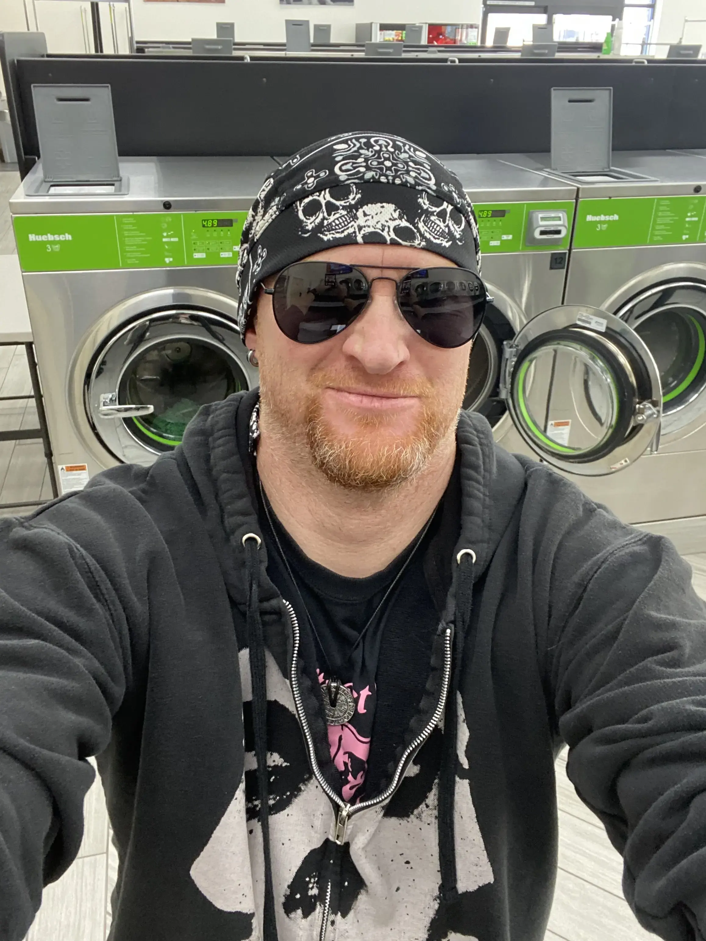 Supreme Laundromat & Cleaners thumbnail 15