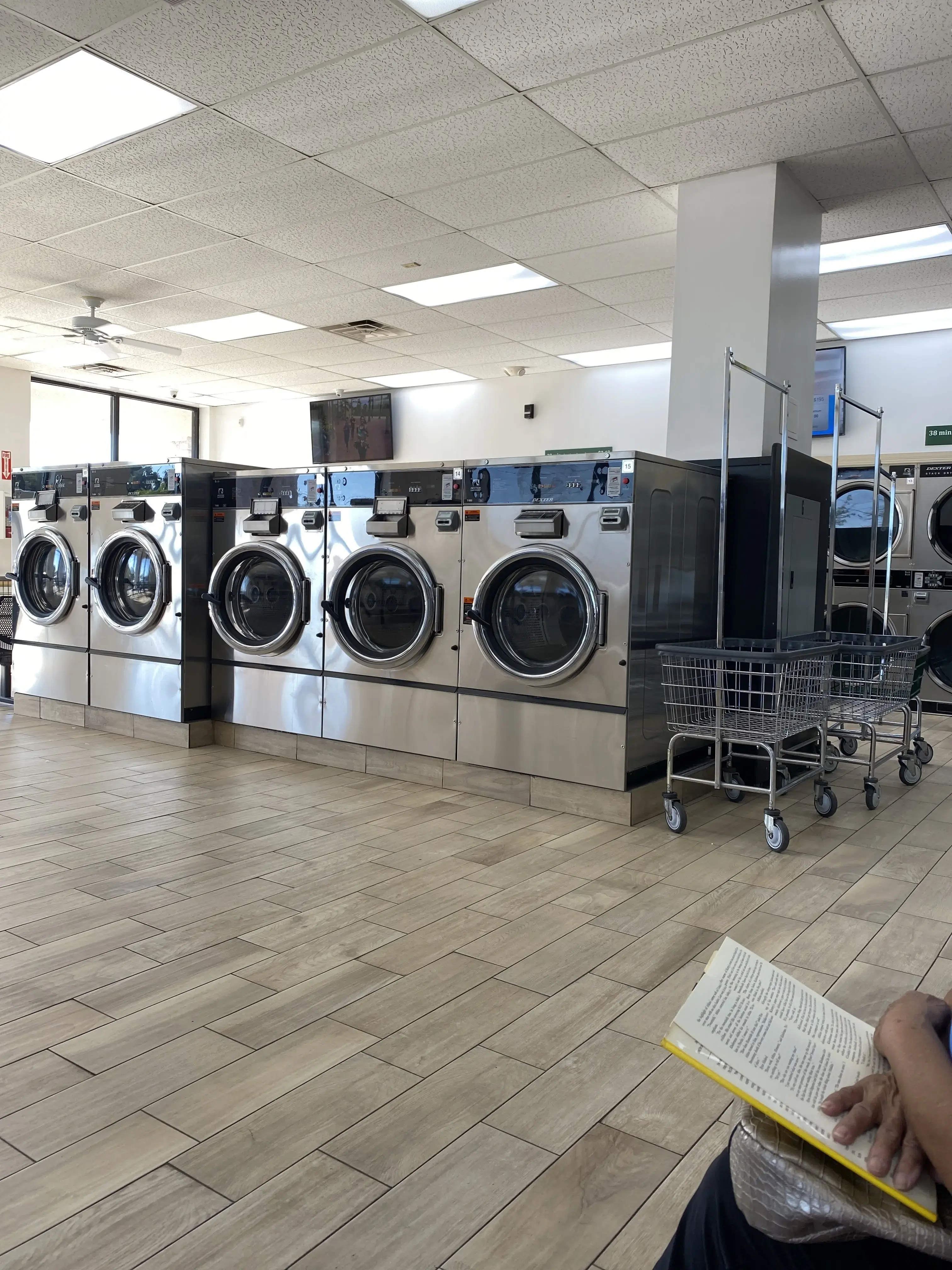 Supreme Laundromat thumbnail 15